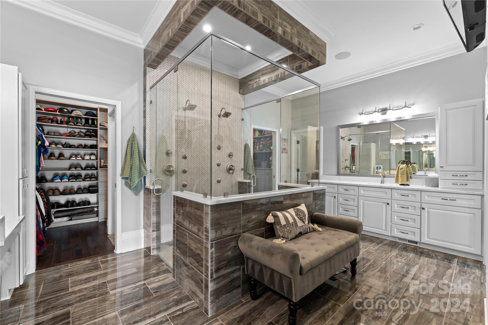 158 Lucent Lane