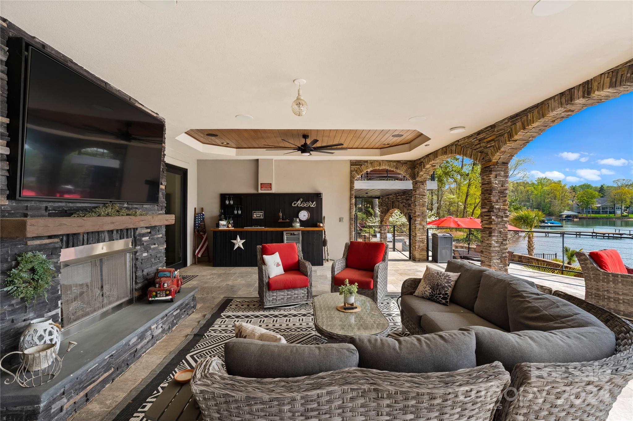 158 Lucent Lane