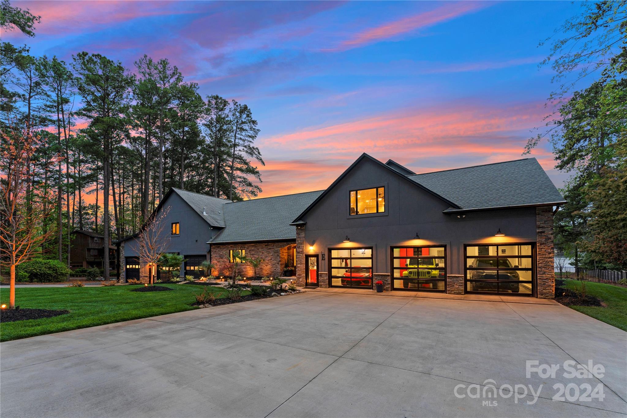 158 Lucent Lane