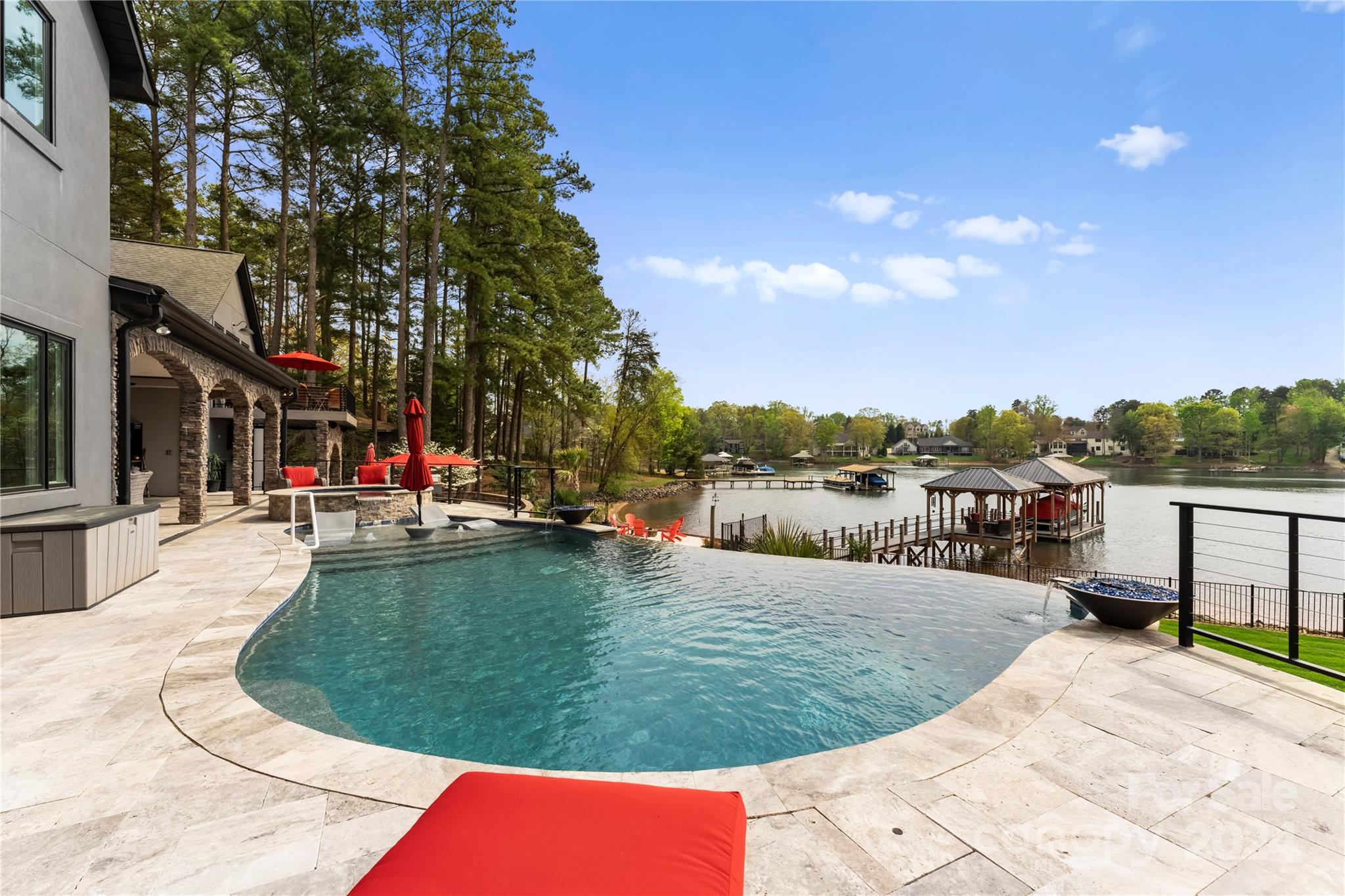 158 Lucent Lane