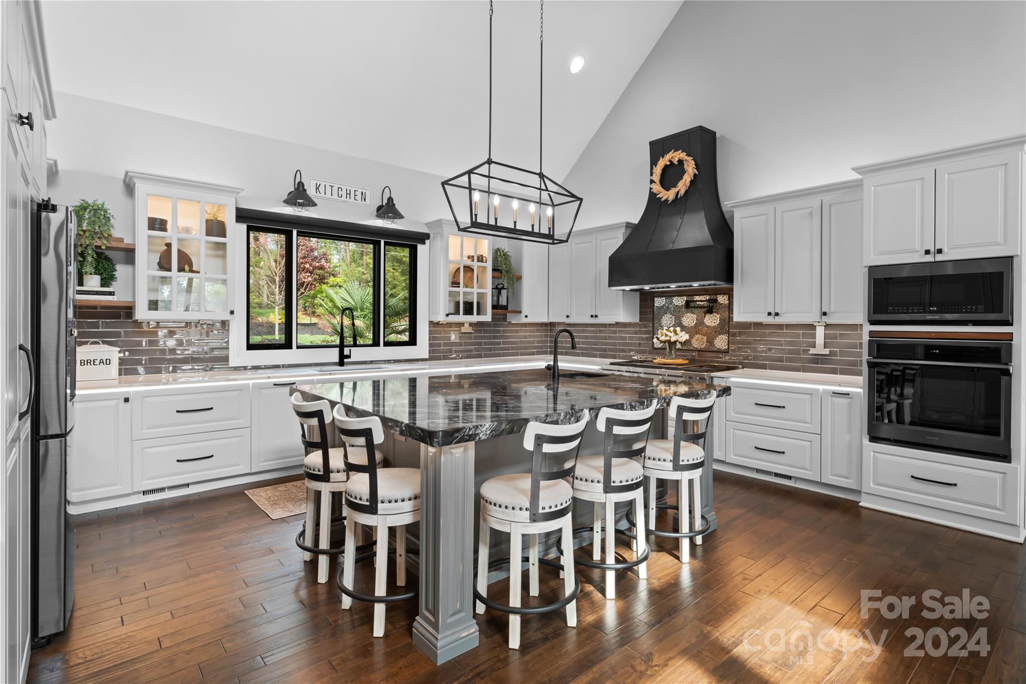 158 Lucent Lane