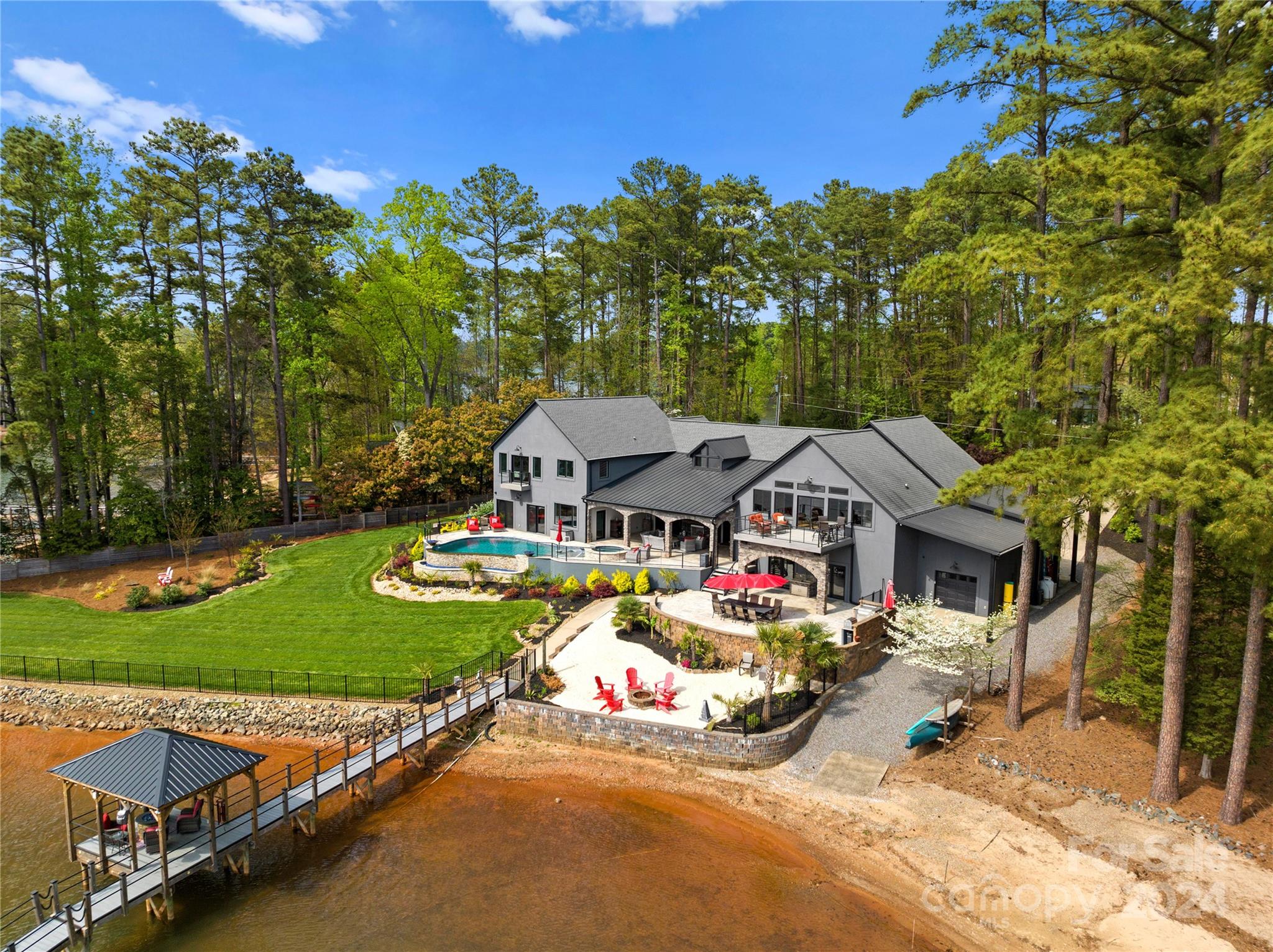 158 Lucent Lane