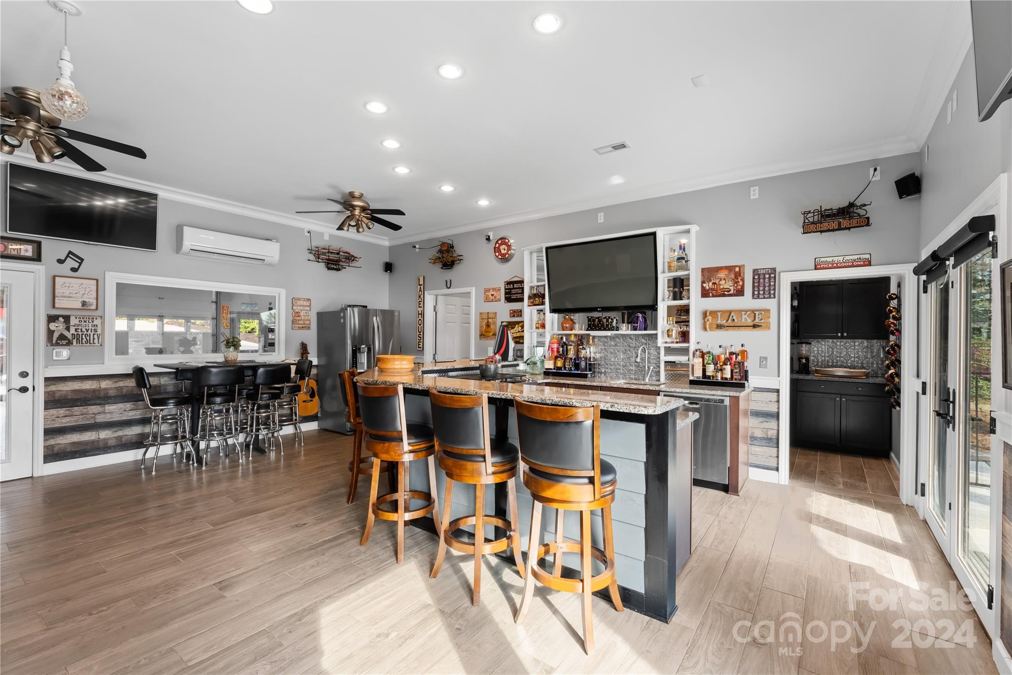 158 Lucent Lane