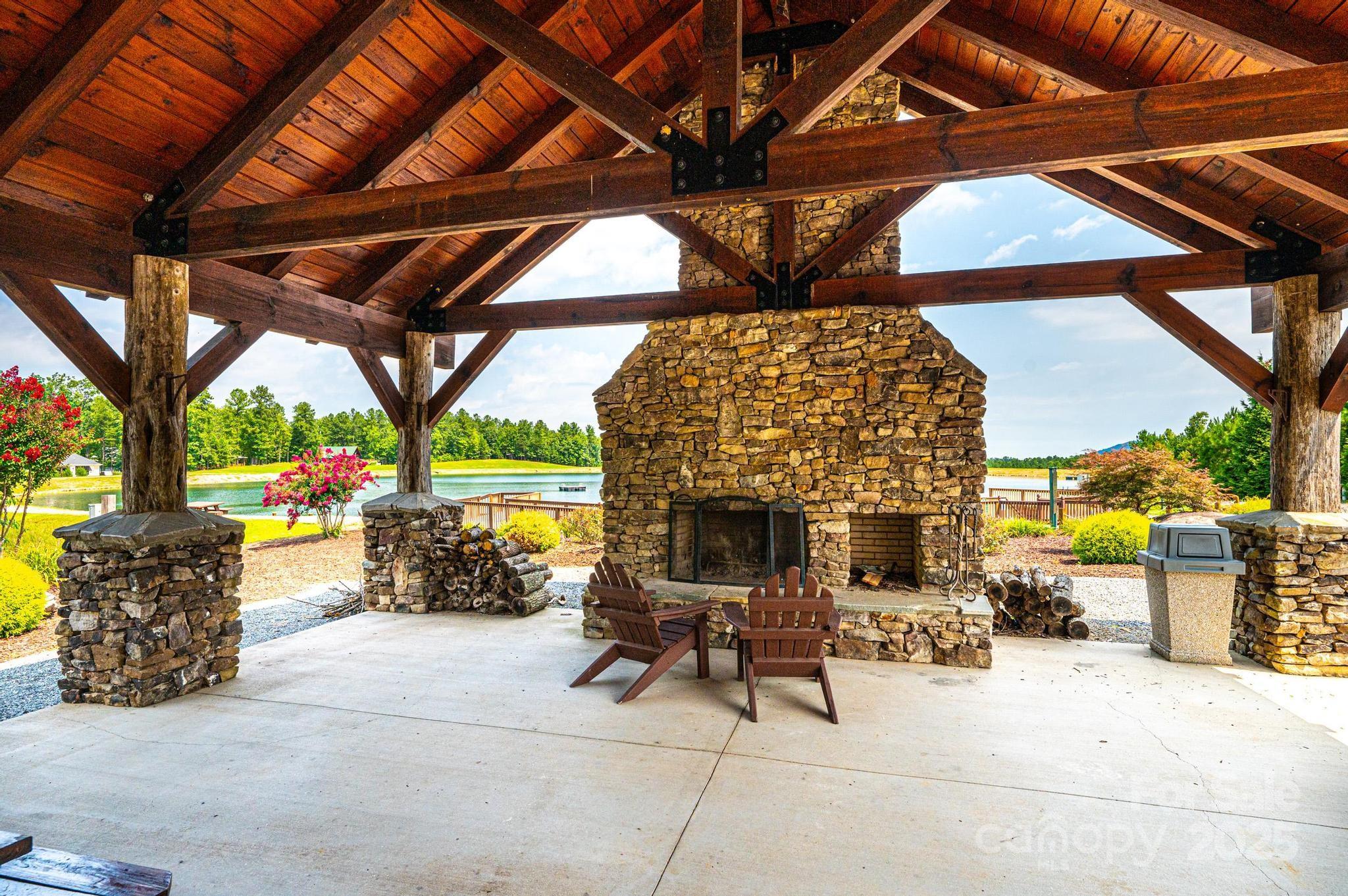 478 Lakeside Trail