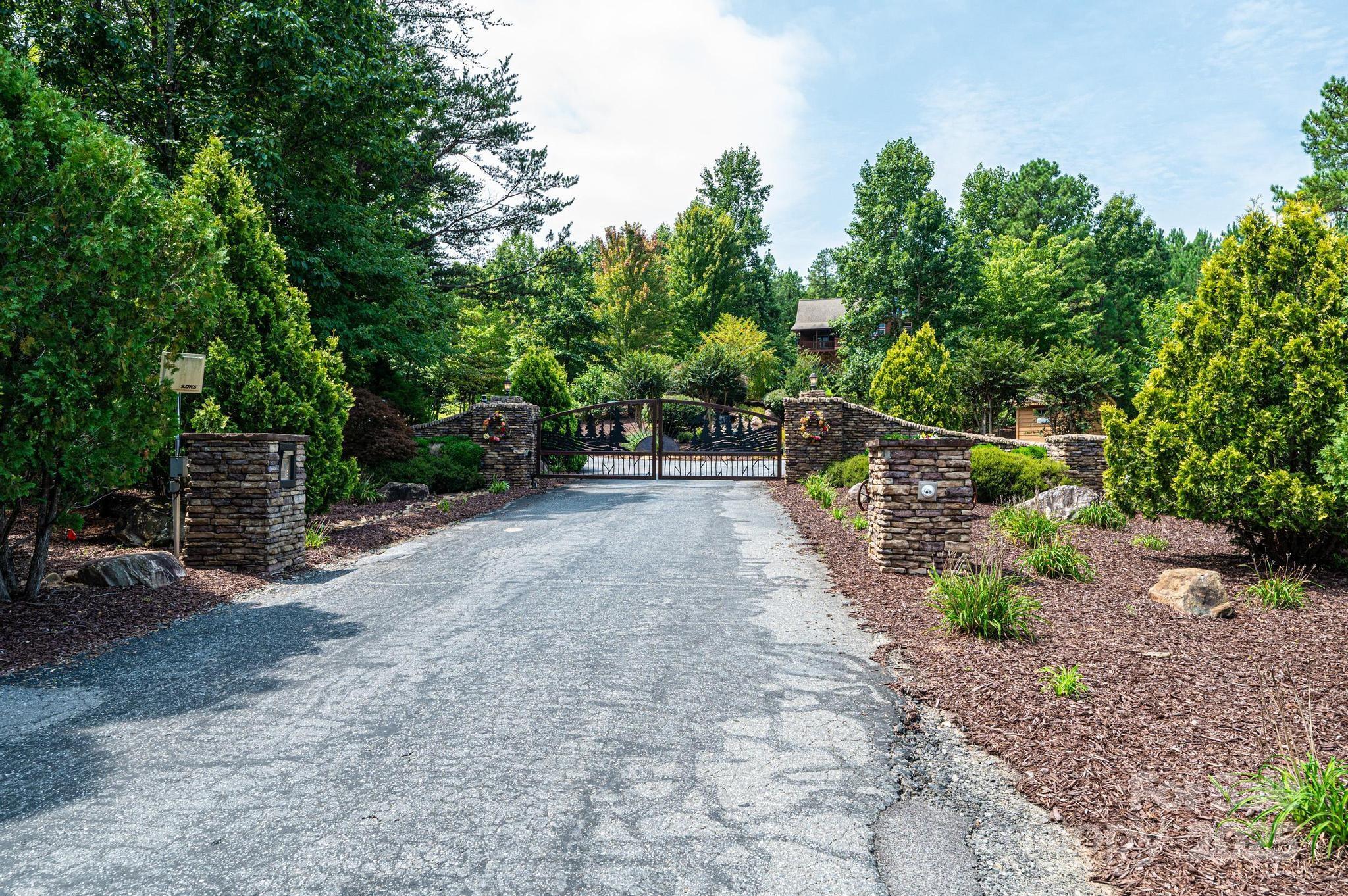 478 Lakeside Trail