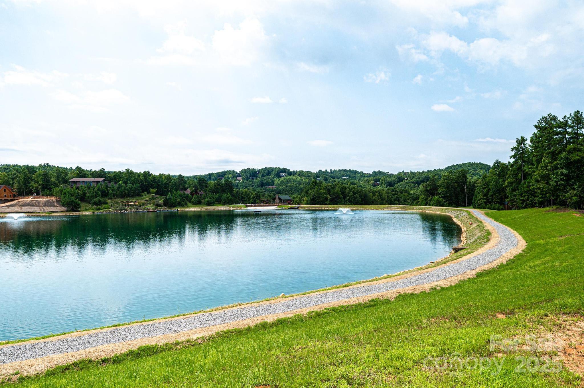 478 Lakeside Trail