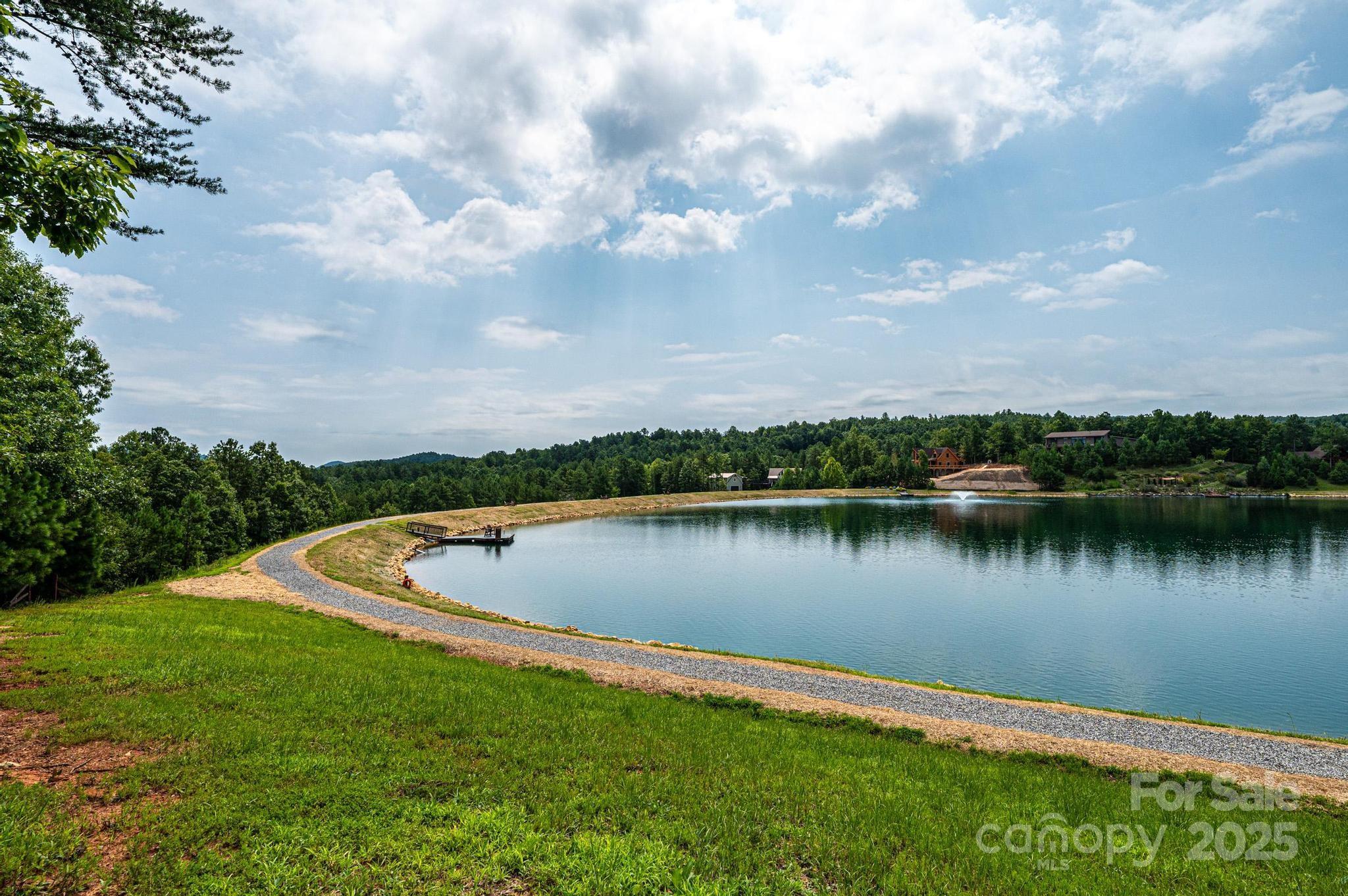 478 Lakeside Trail