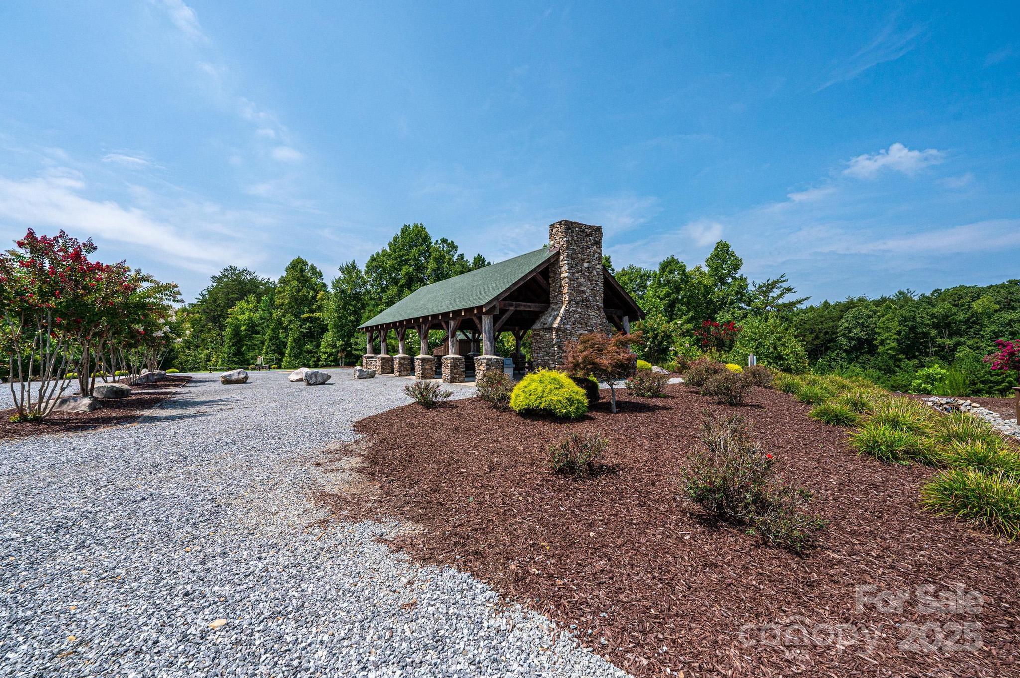 478 Lakeside Trail