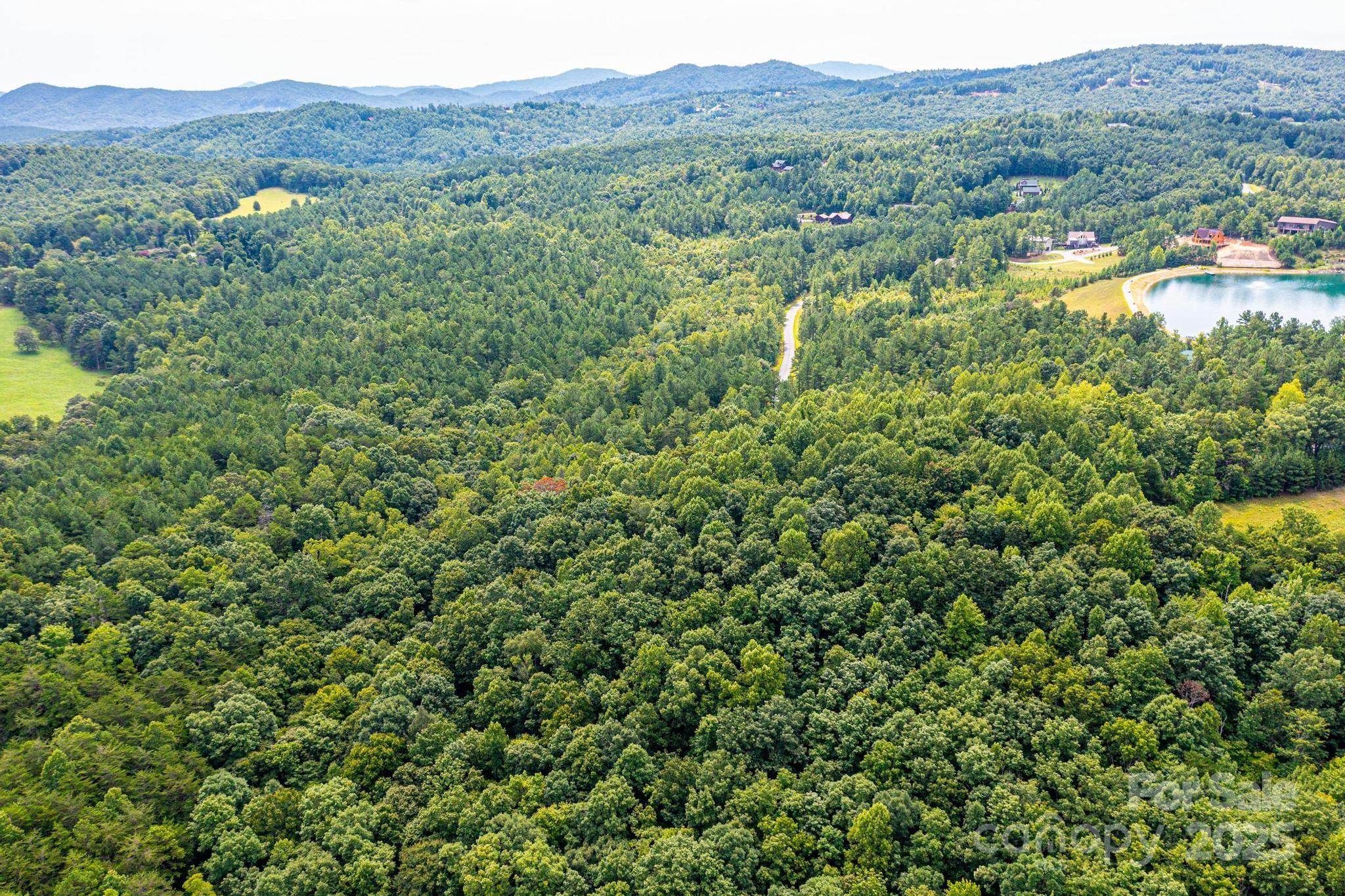 478 Lakeside Trail