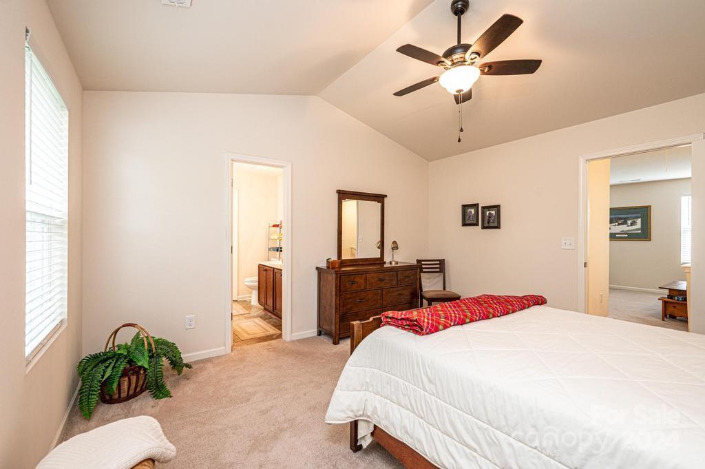 1815 2nd Street Drive SE