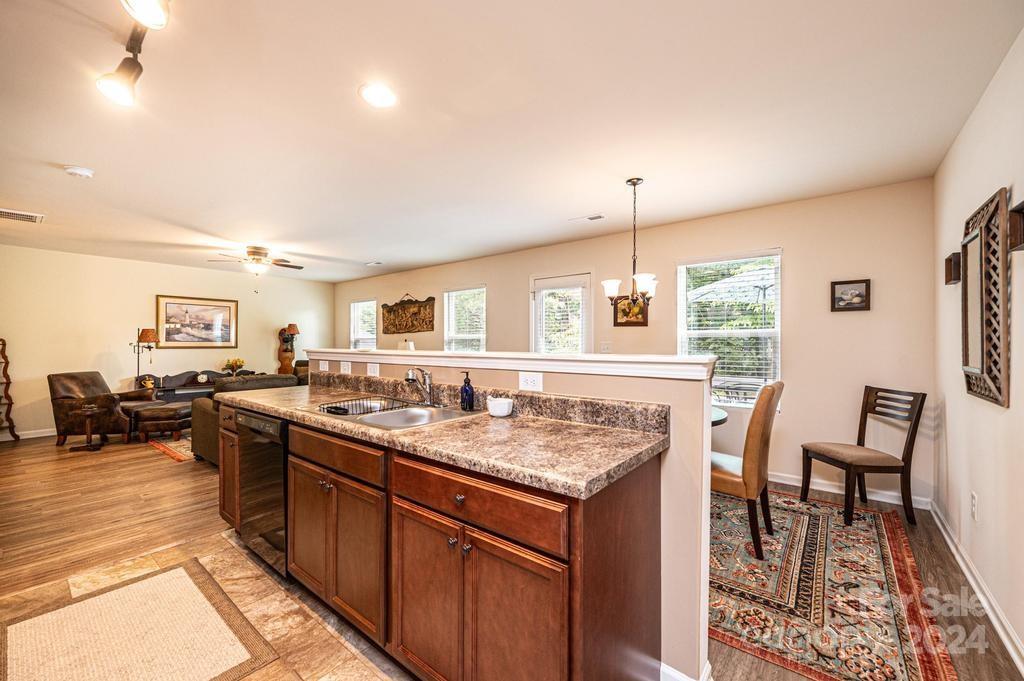 1815 2nd Street Drive SE