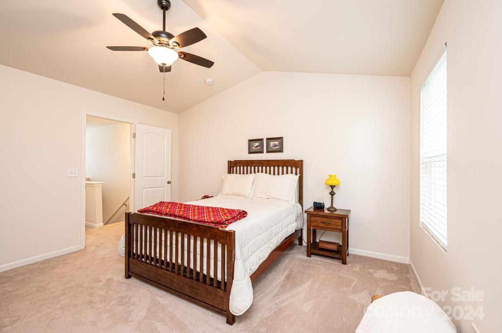 1815 2nd Street Drive SE