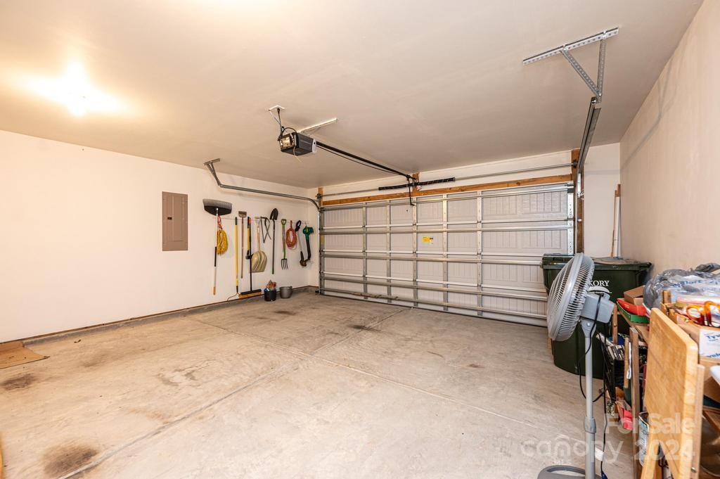 1815 2nd Street Drive SE