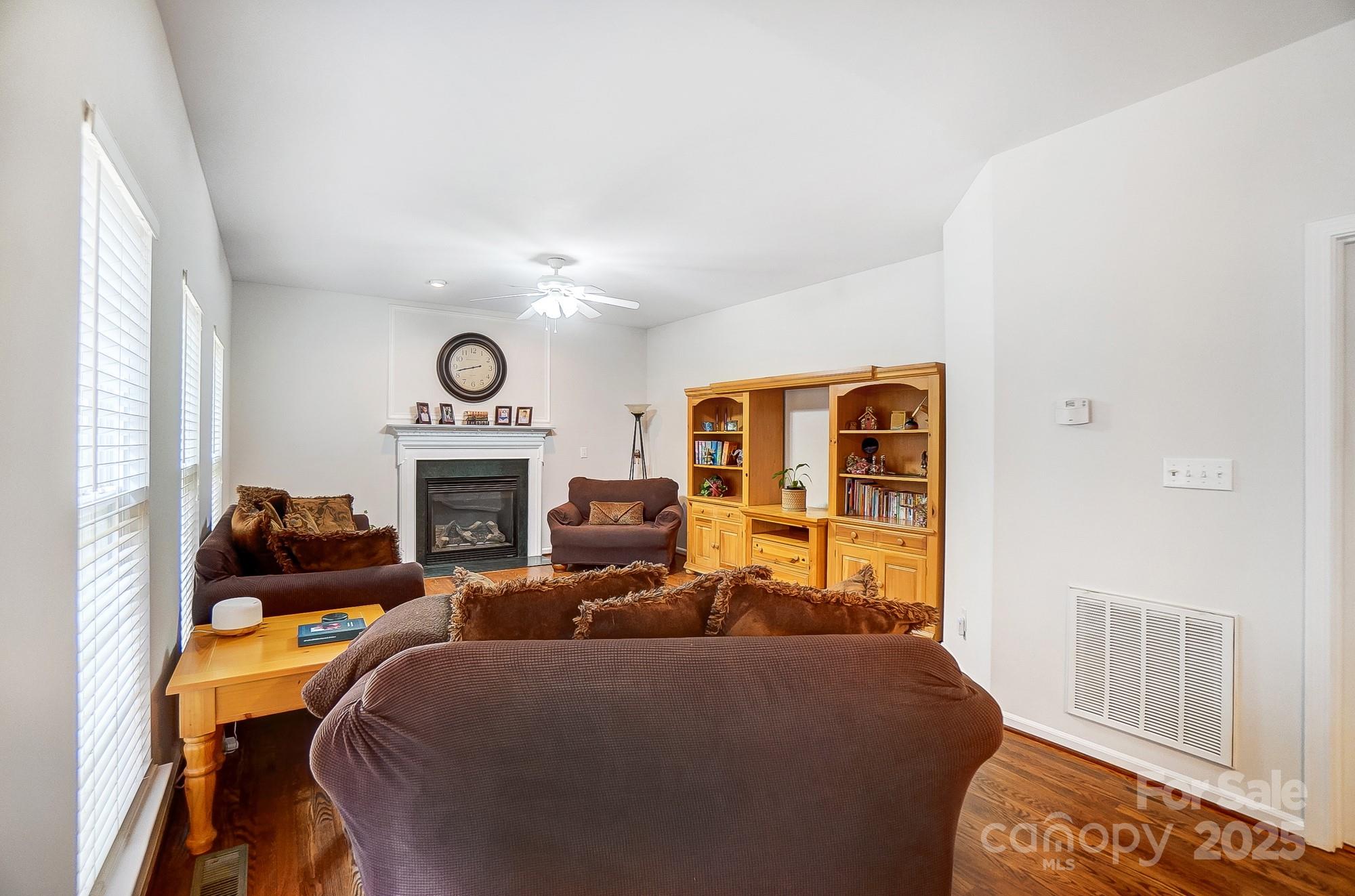 138 Huntly Lane