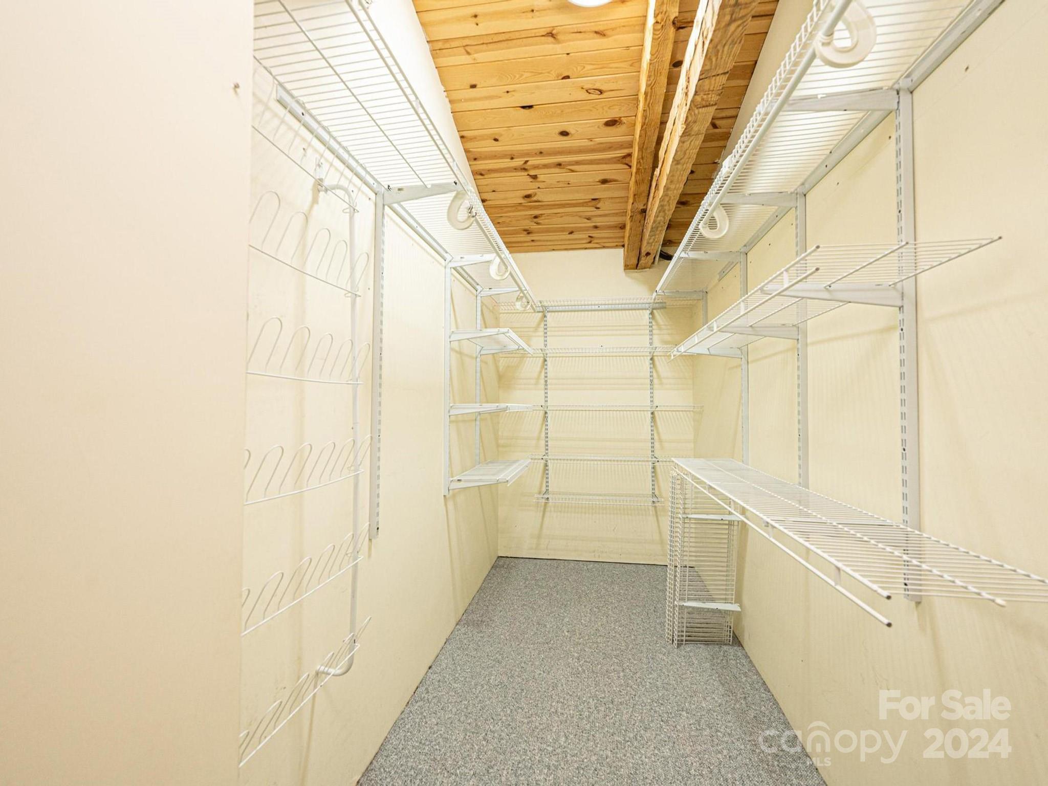 8846 Tammys Court