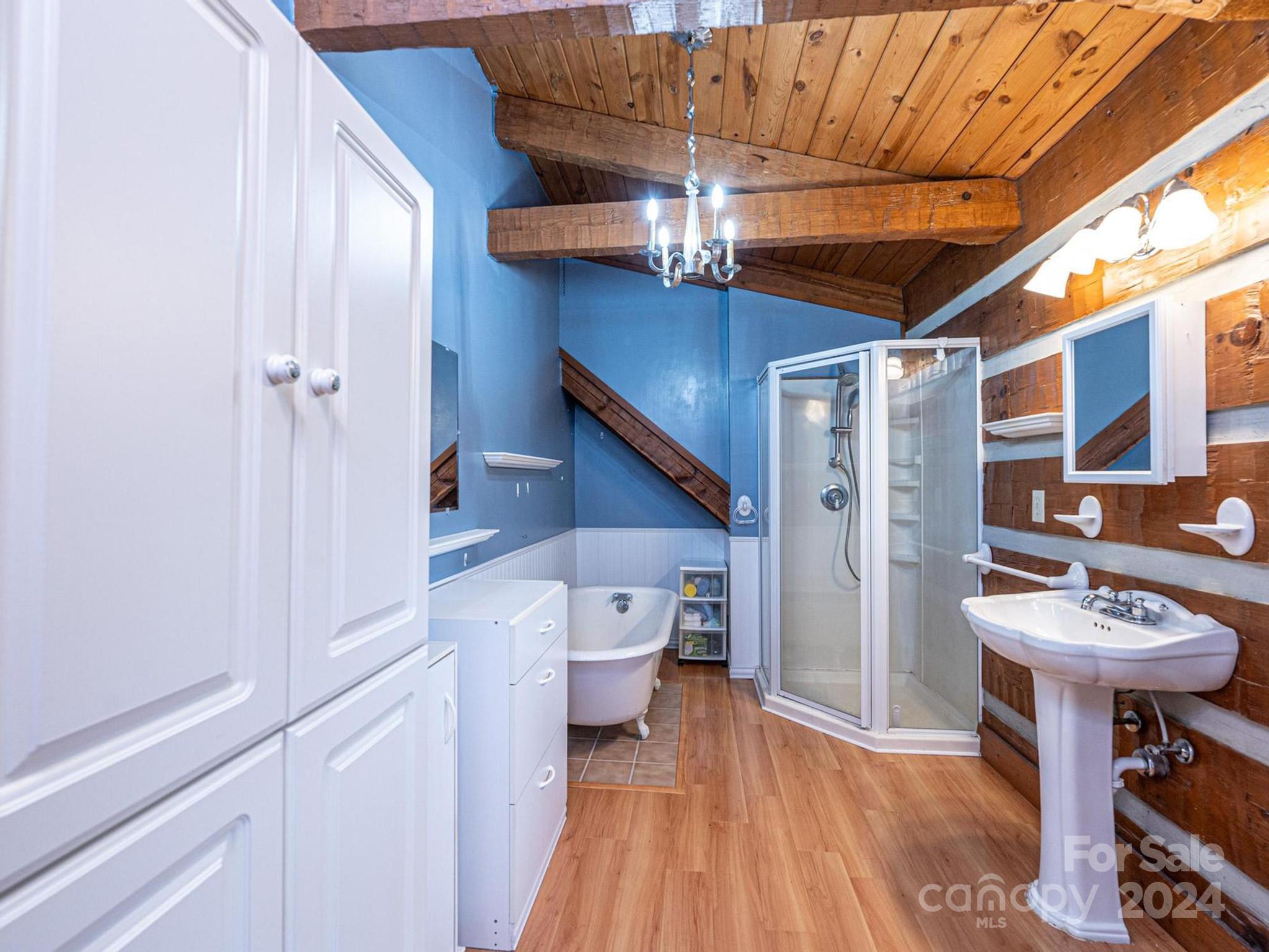 8846 Tammys Court