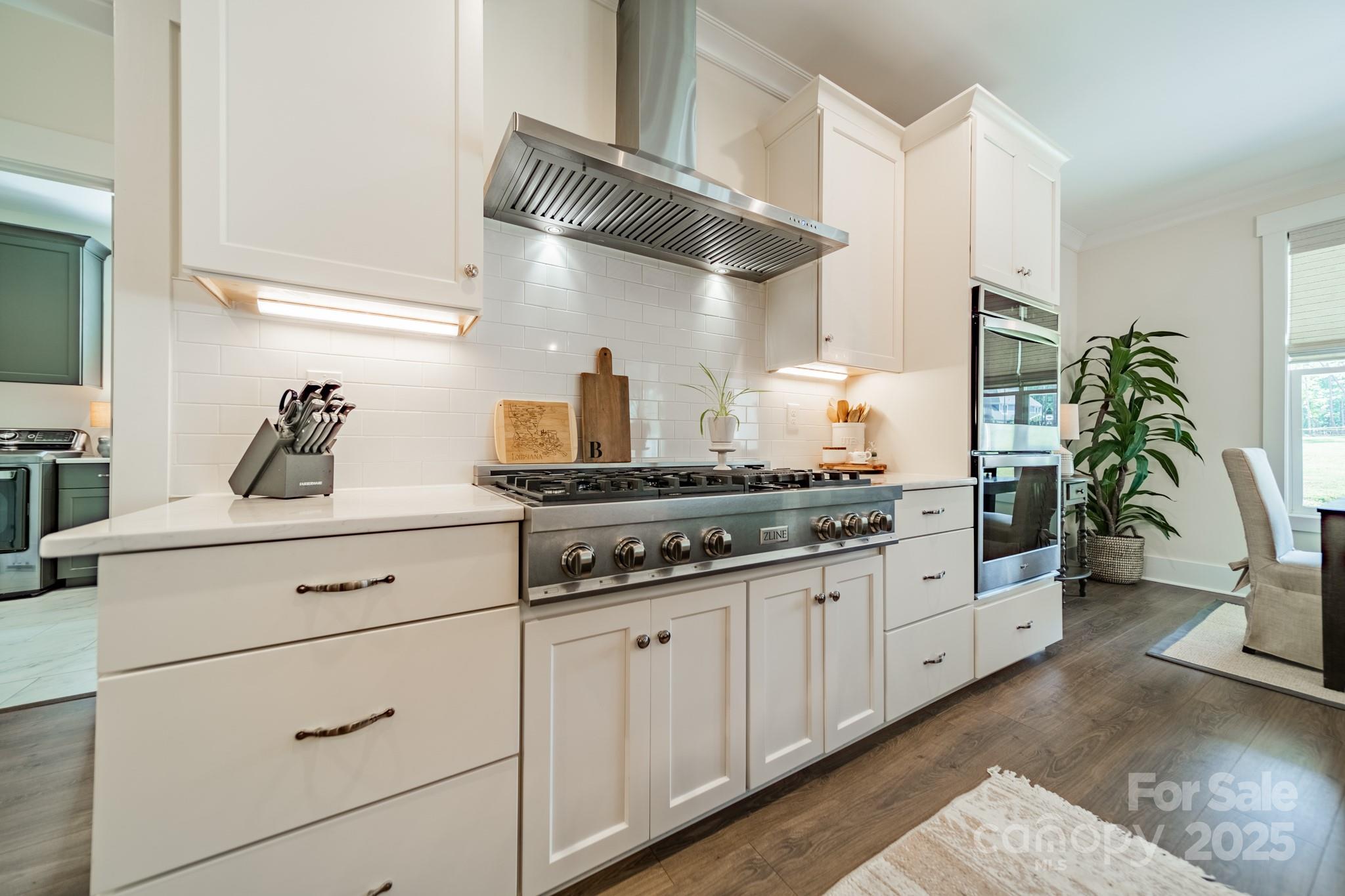 540 Kenway Loop