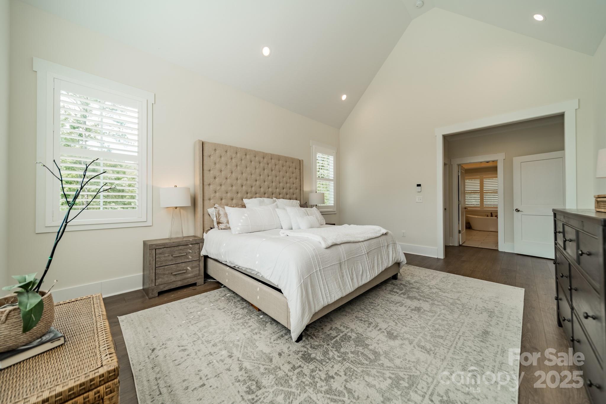 540 Kenway Loop