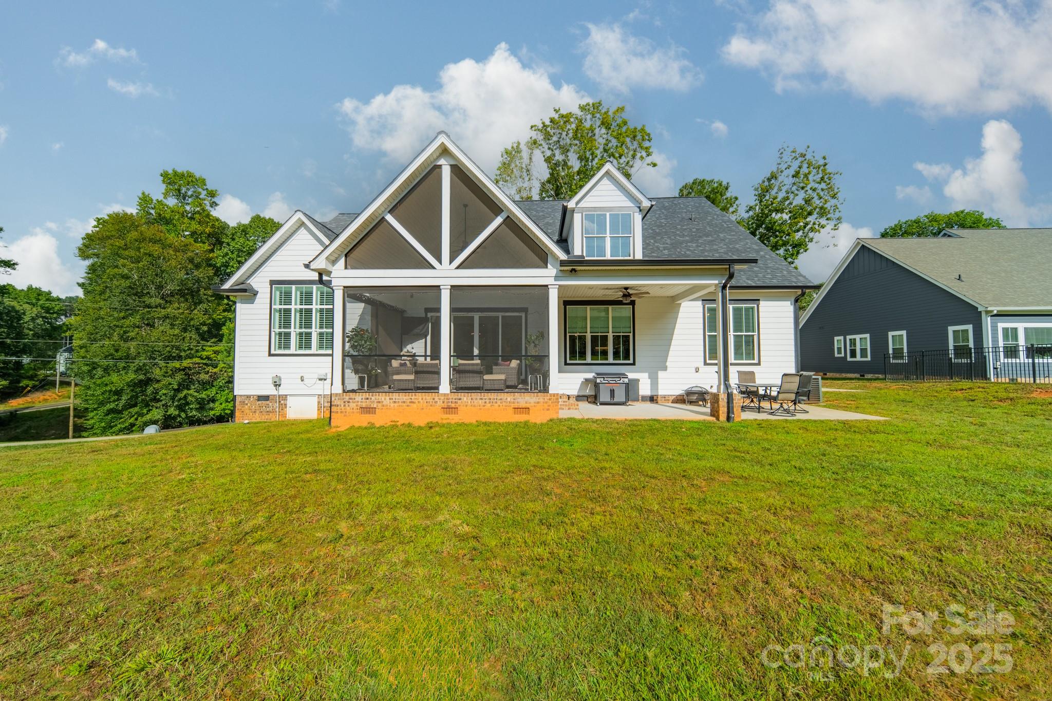 540 Kenway Loop