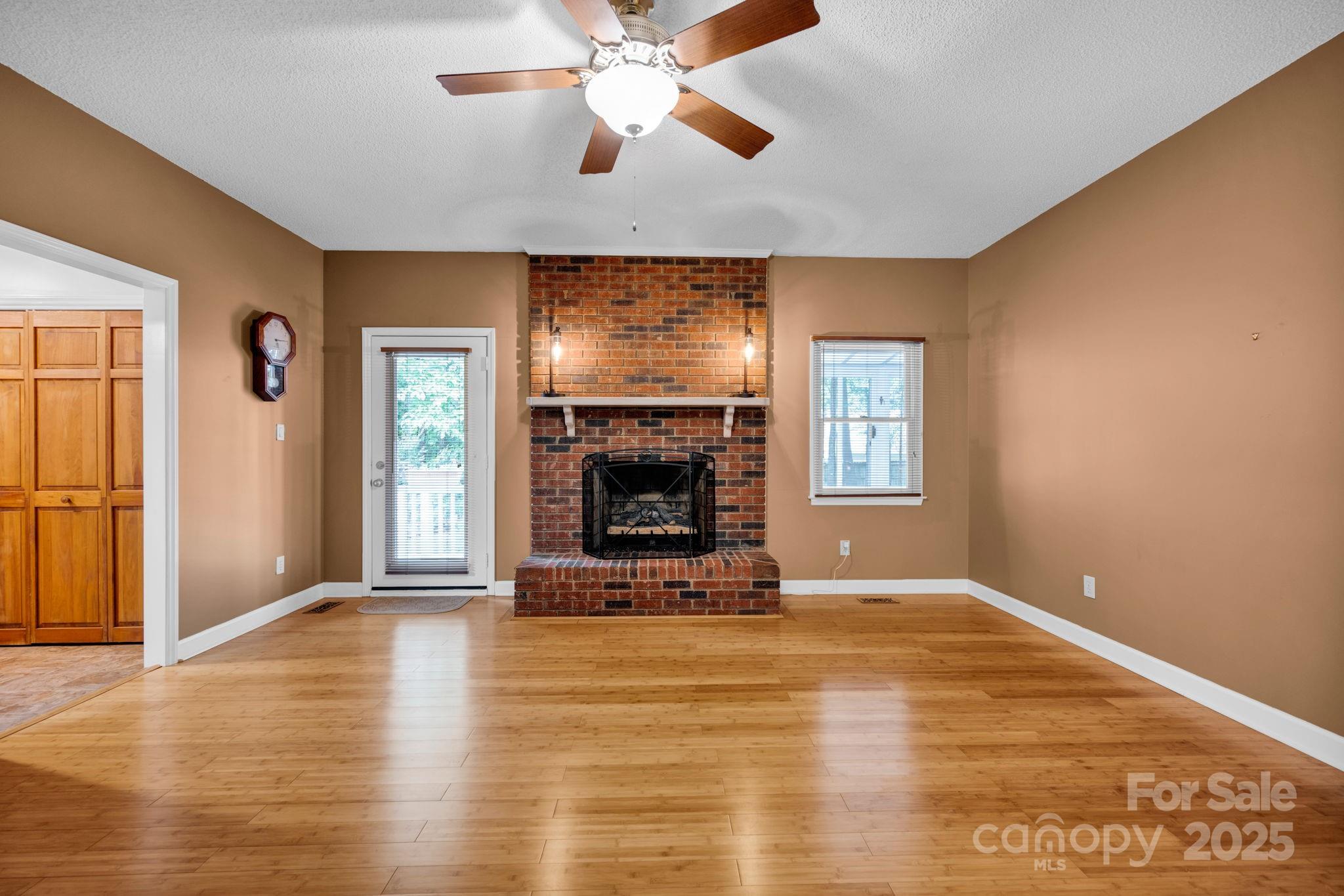 161 Picwyck Drive