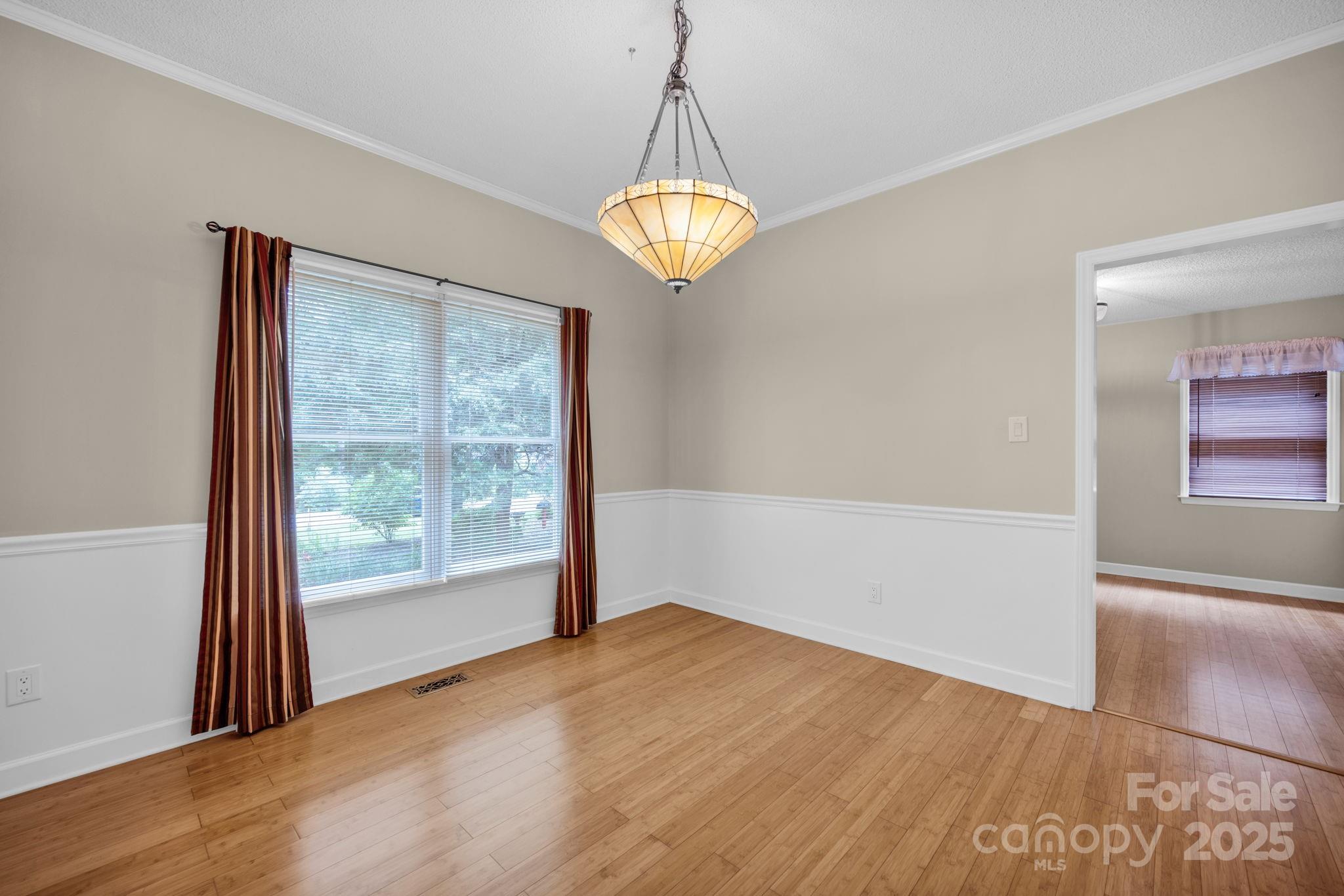 161 Picwyck Drive