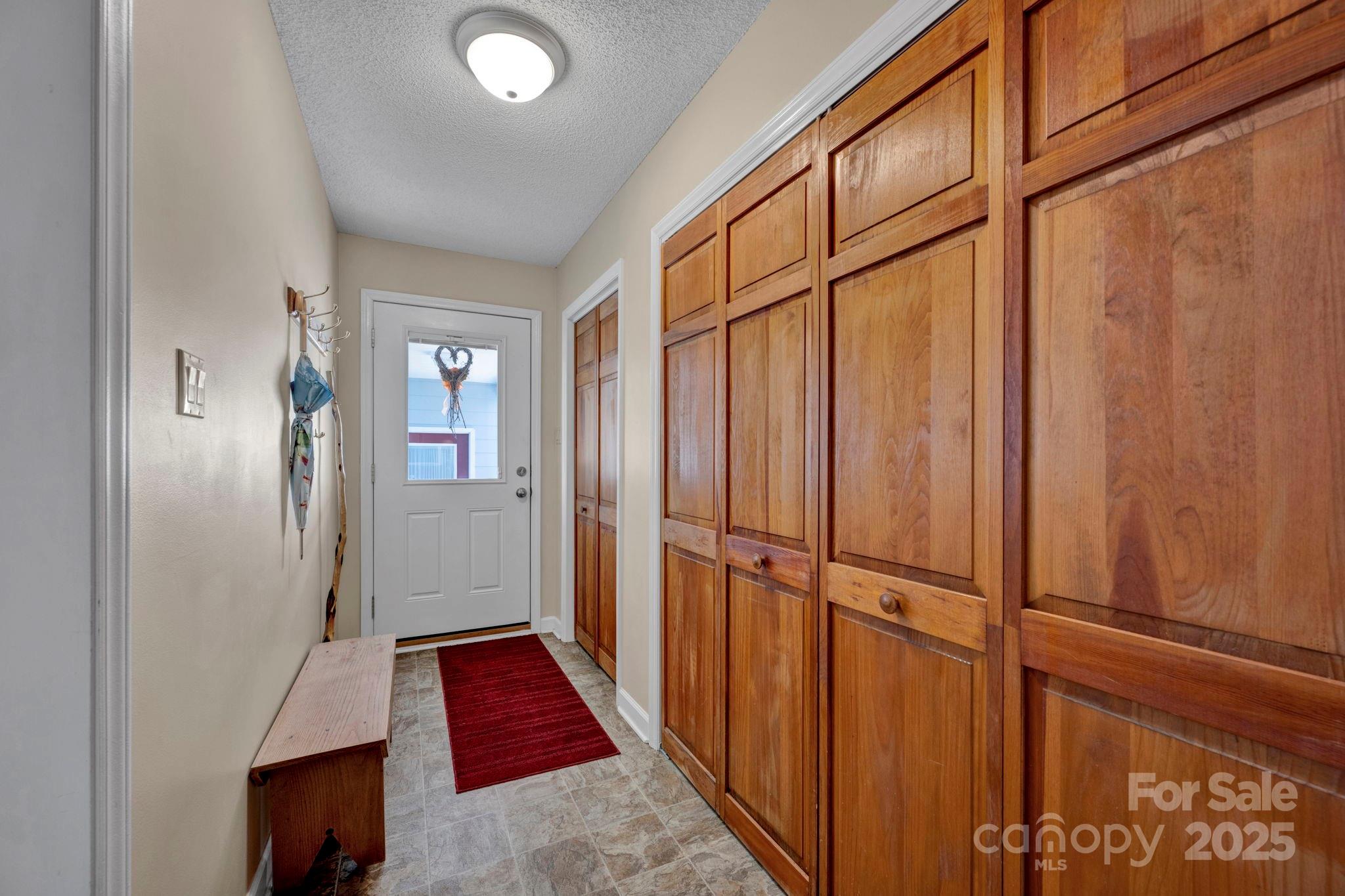 161 Picwyck Drive