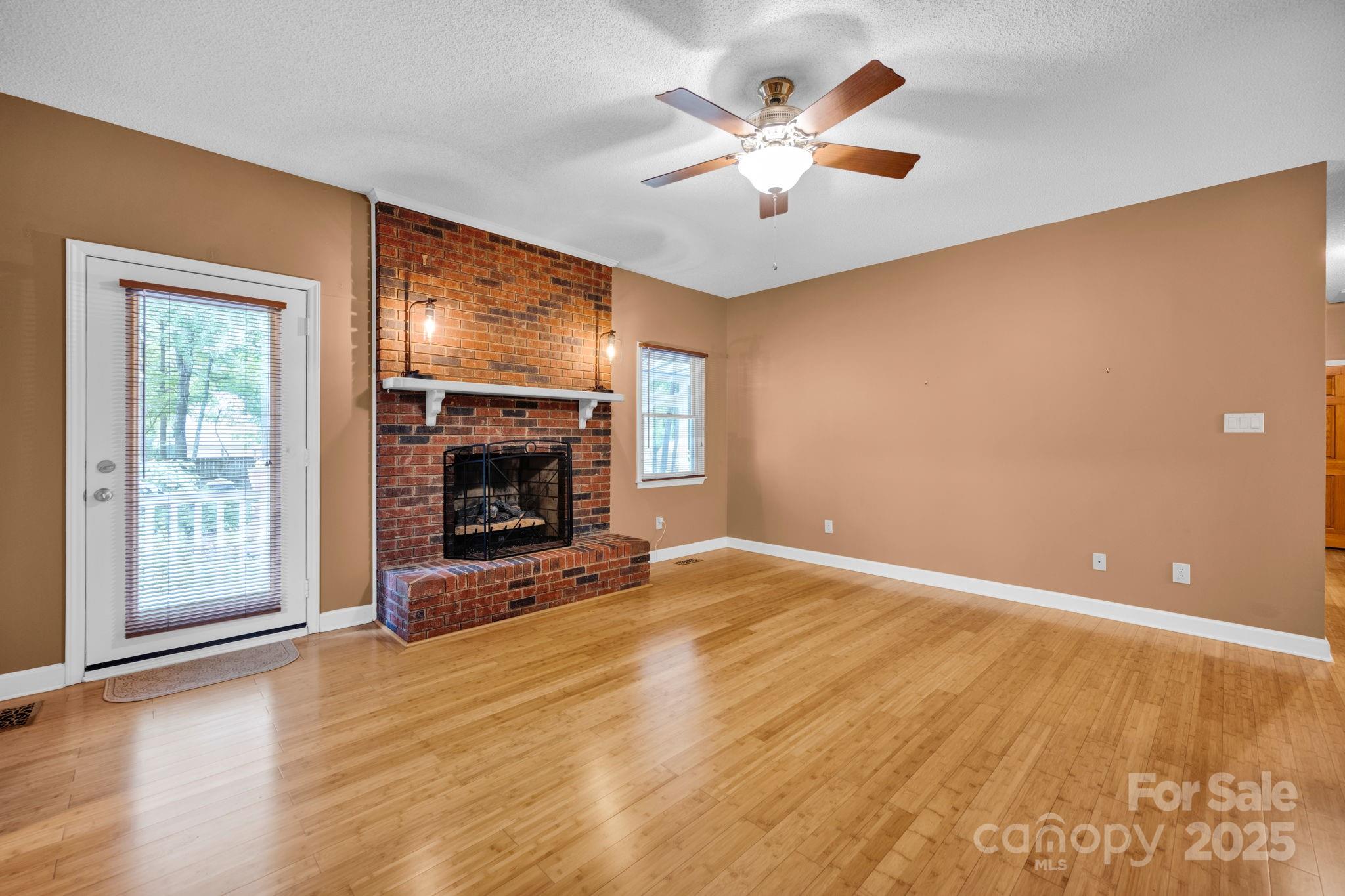 161 Picwyck Drive