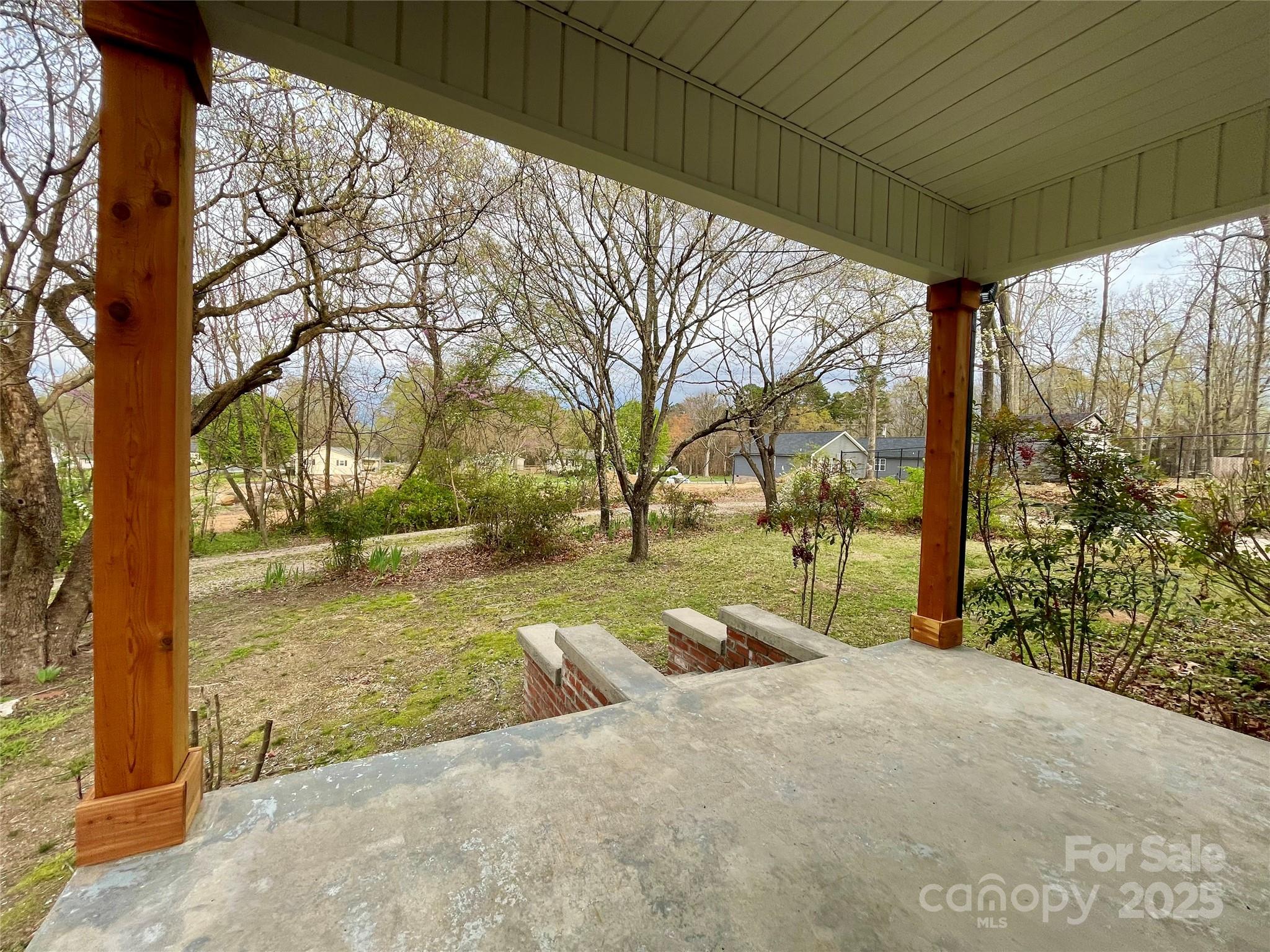 400 E 27th Street