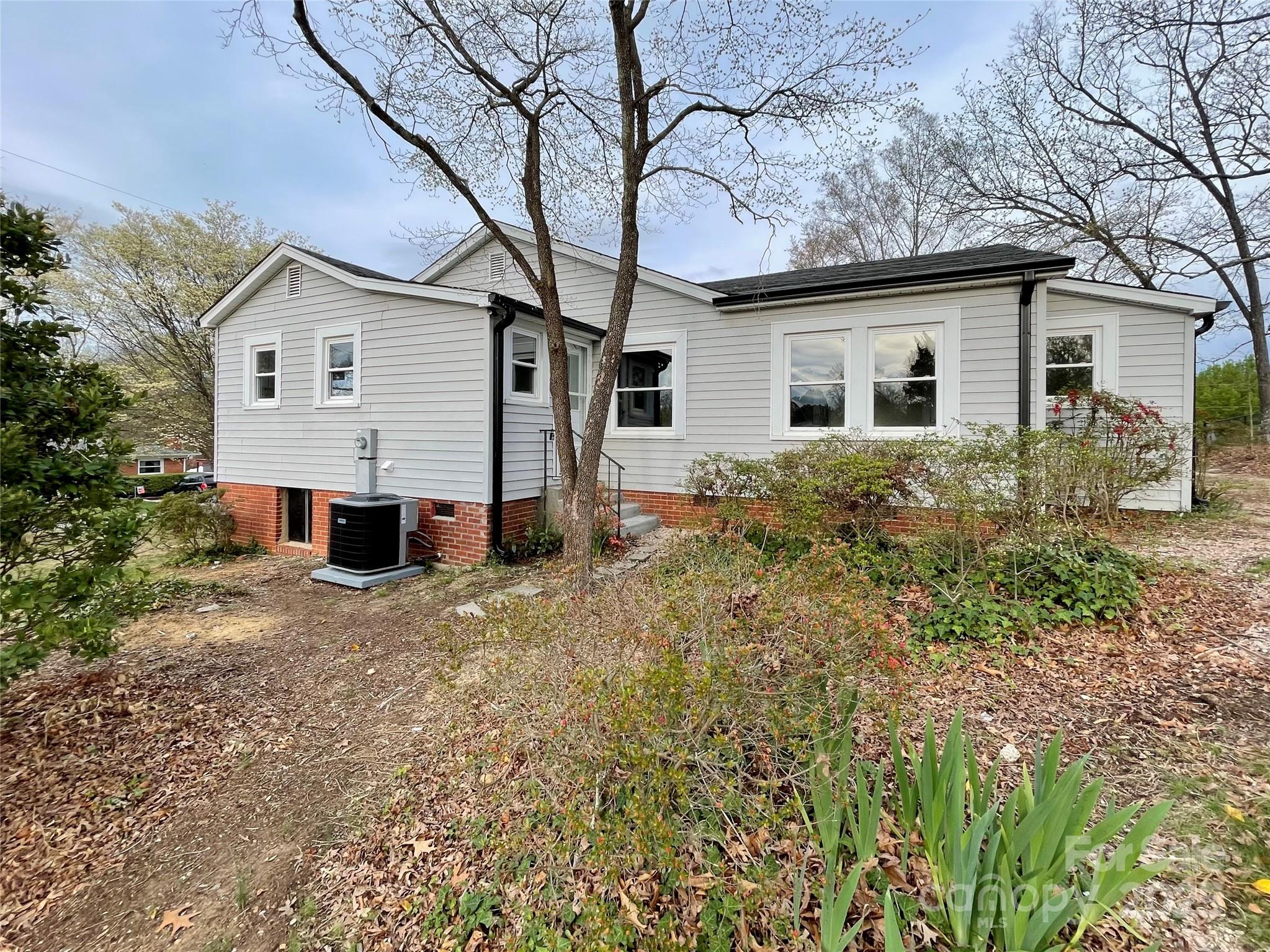 400 E 27th Street