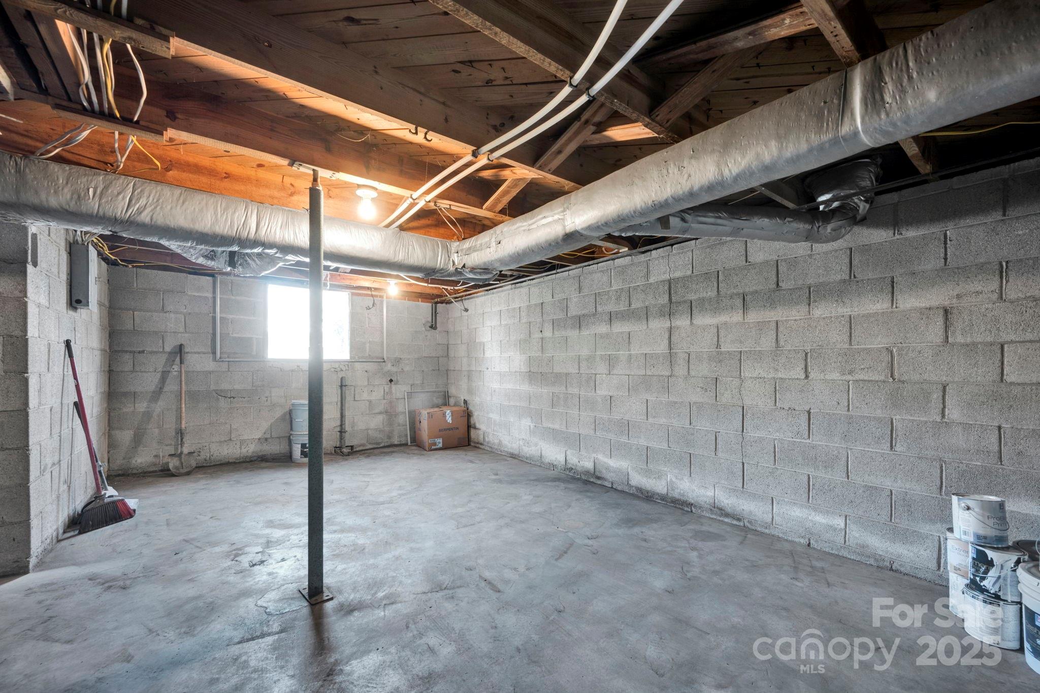 400 E 27th Street