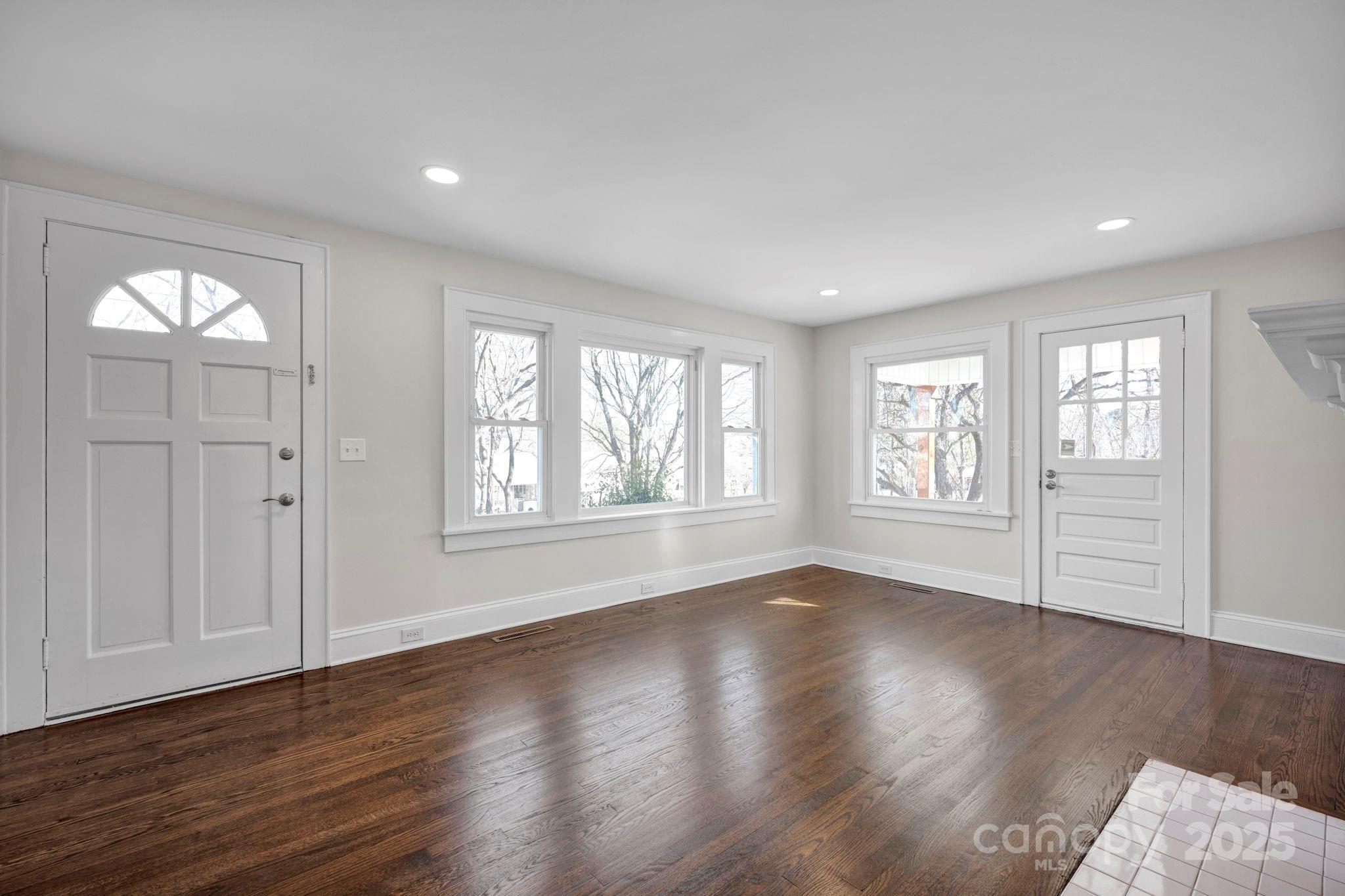 400 E 27th Street