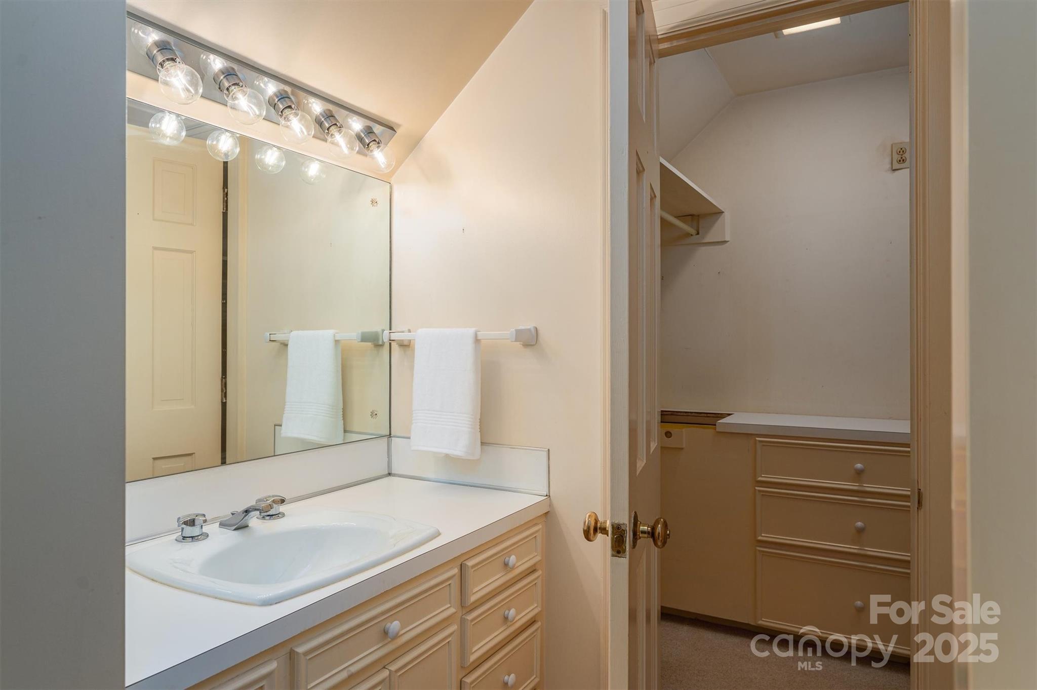 246 Jerry Crump Road