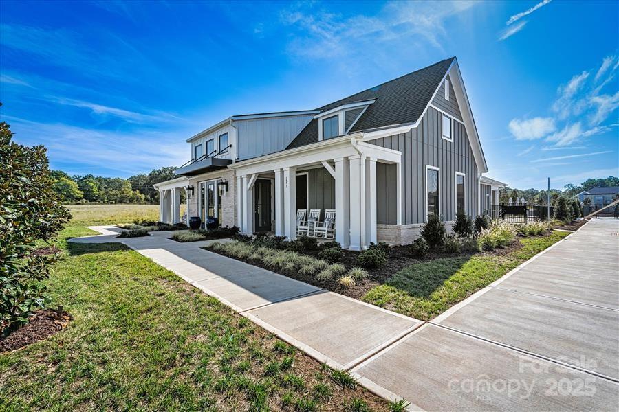 114 Alenda Lux Circle