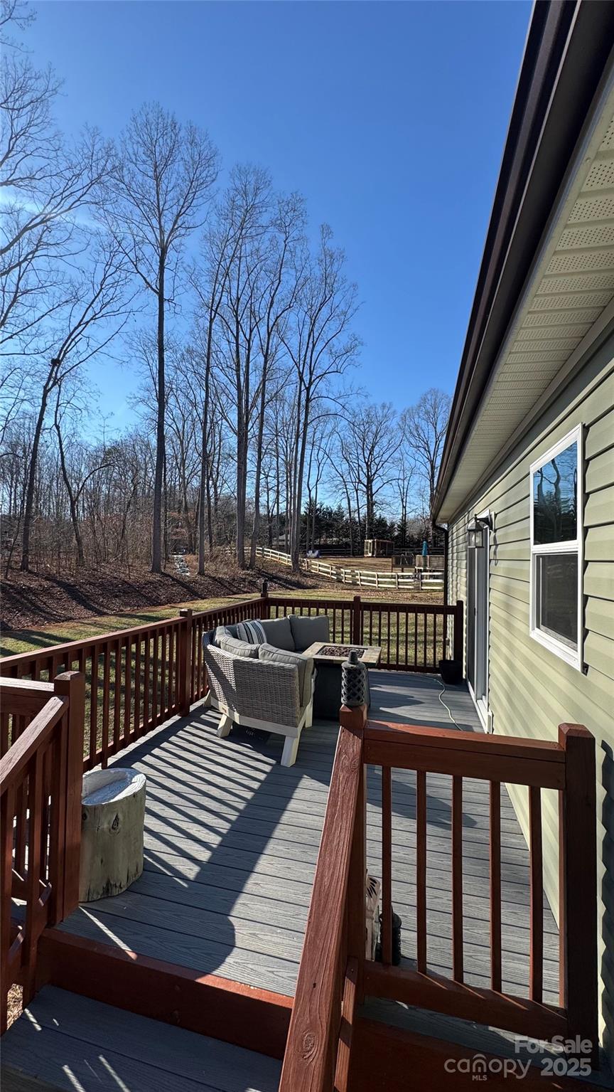 312 Sailwinds Road