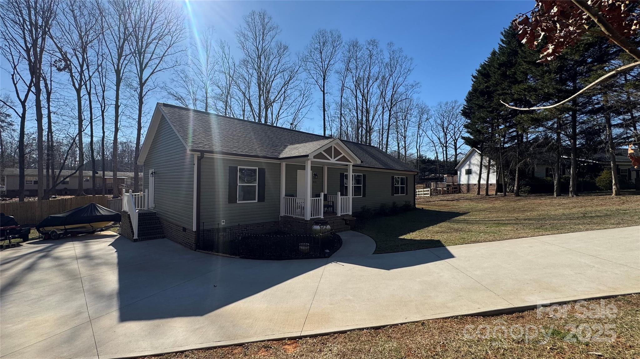 312 Sailwinds Road