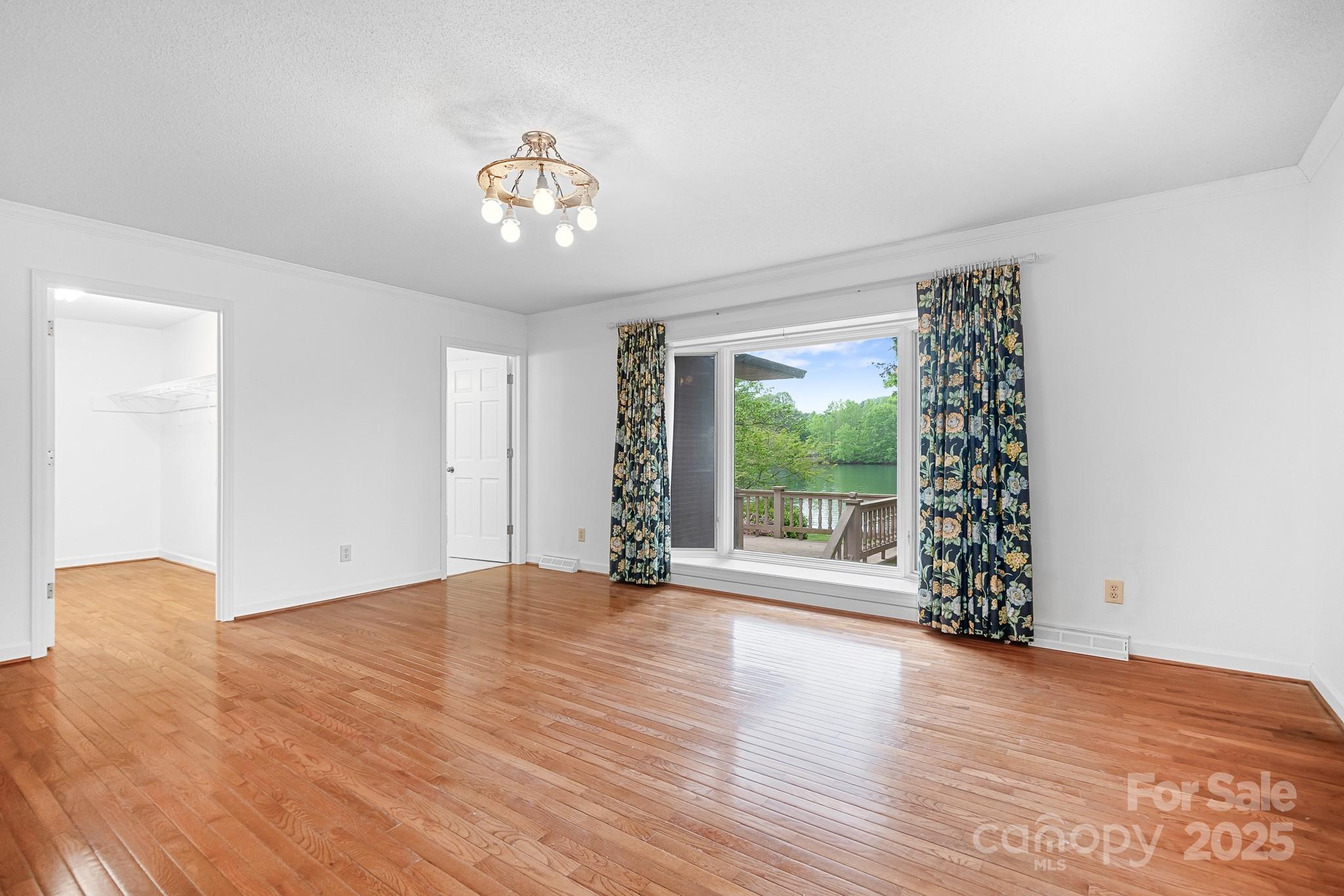 4798 Lynwood Road