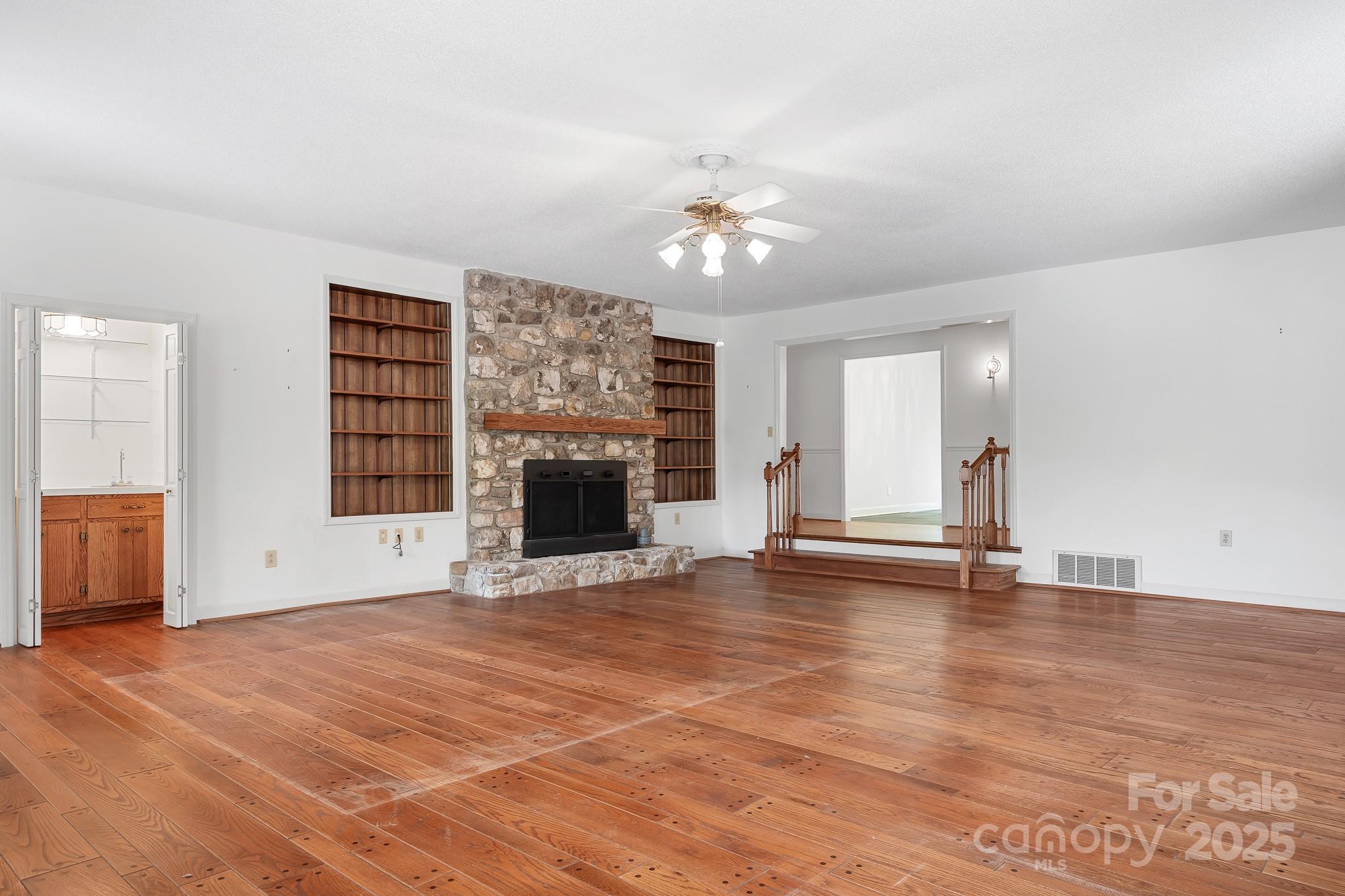 4798 Lynwood Road