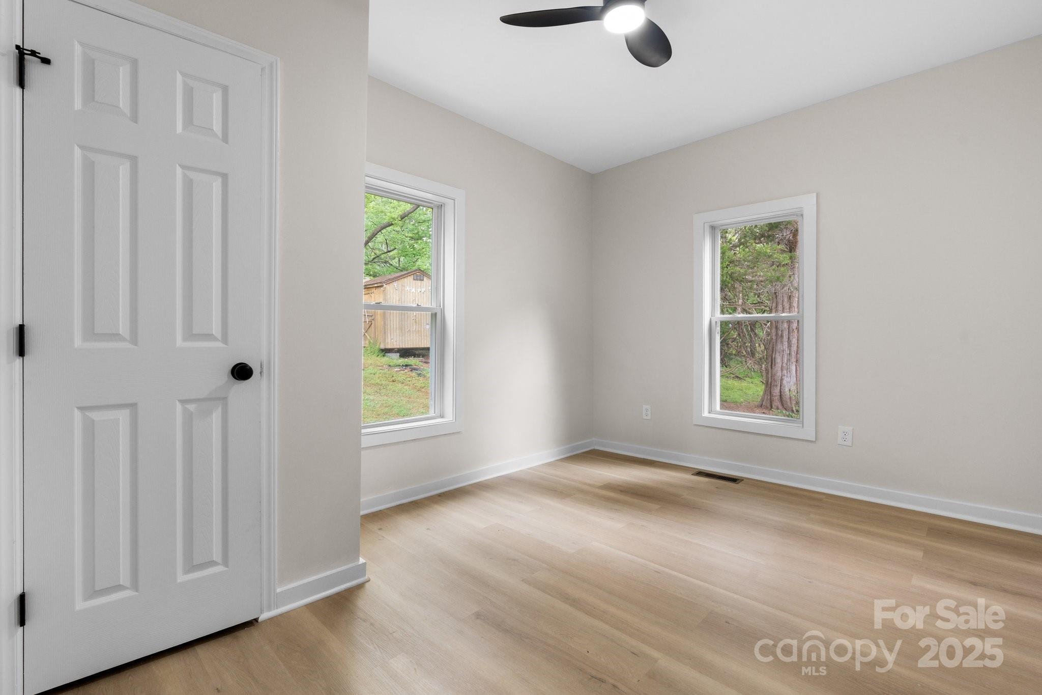 18 S Coulter Avenue