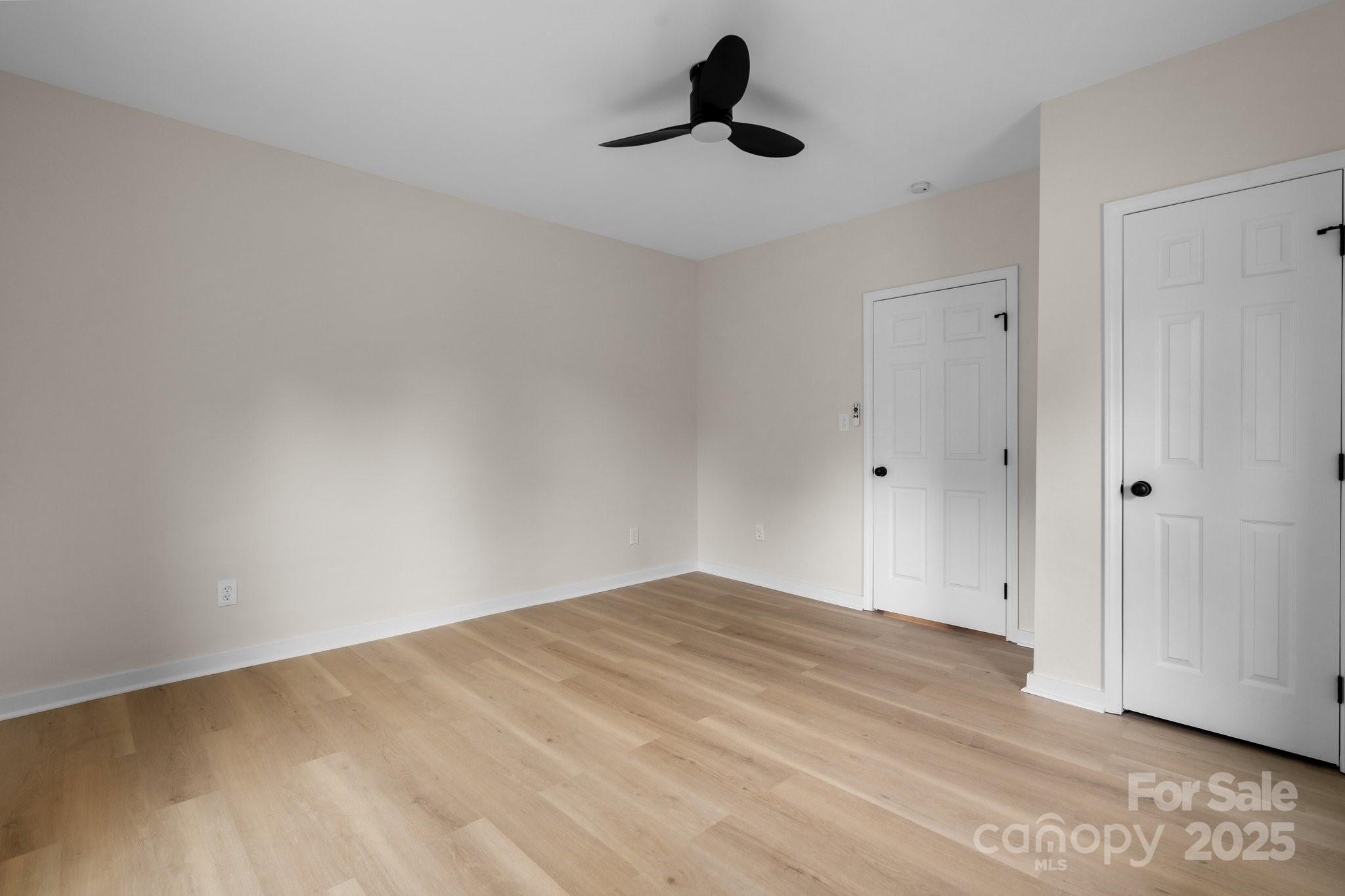 18 S Coulter Avenue
