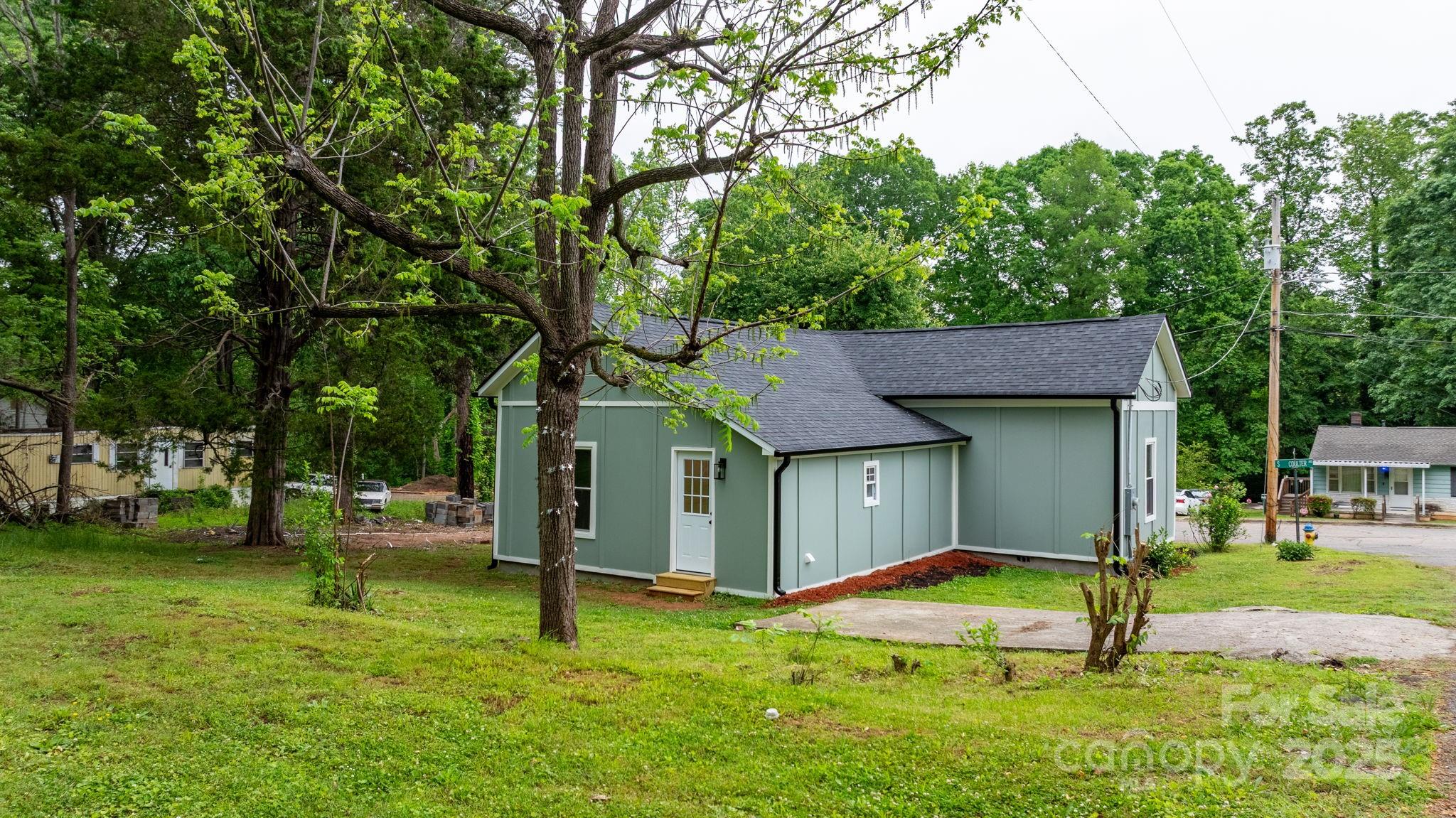 18 S Coulter Avenue