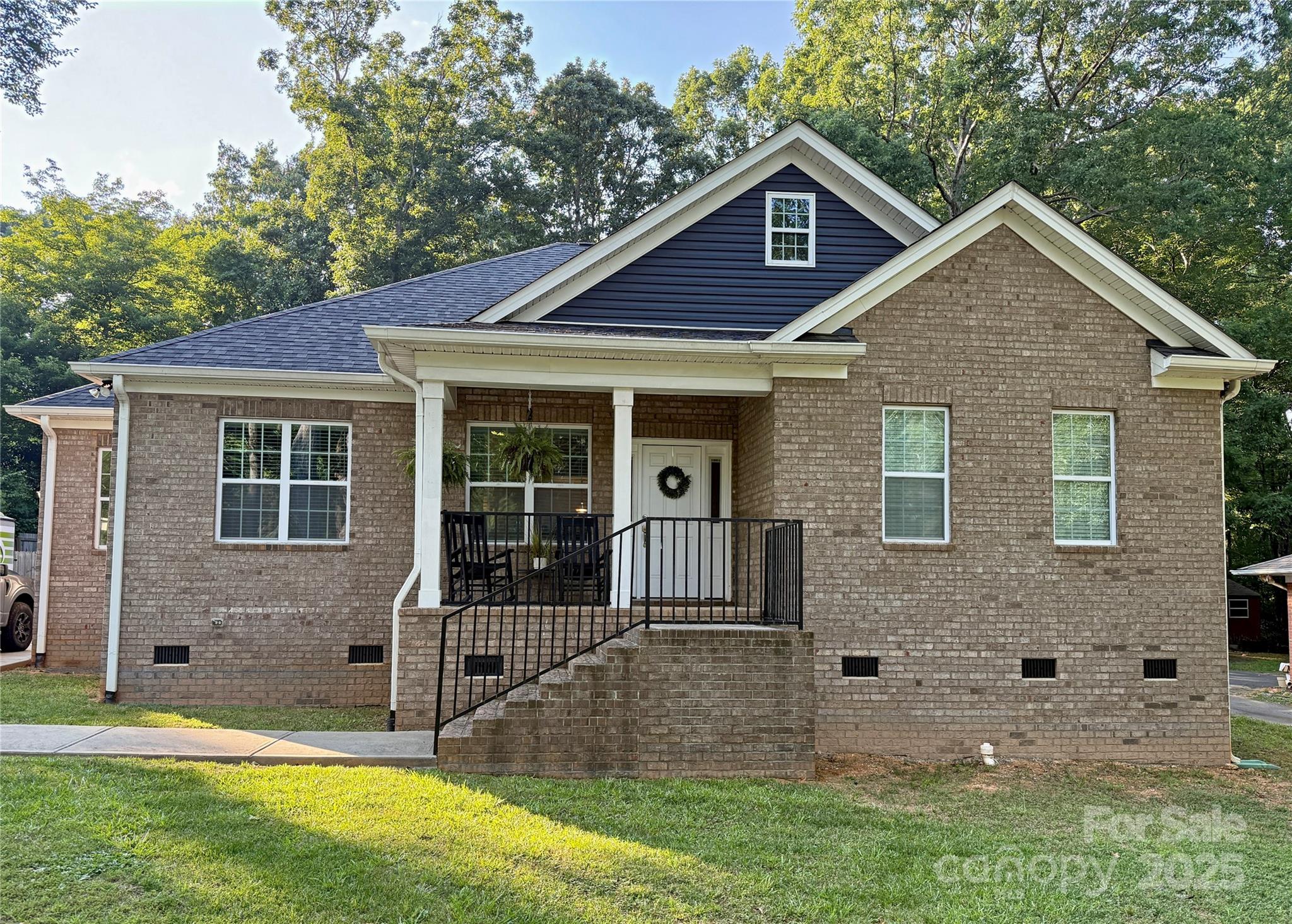 114 Keowee Circle