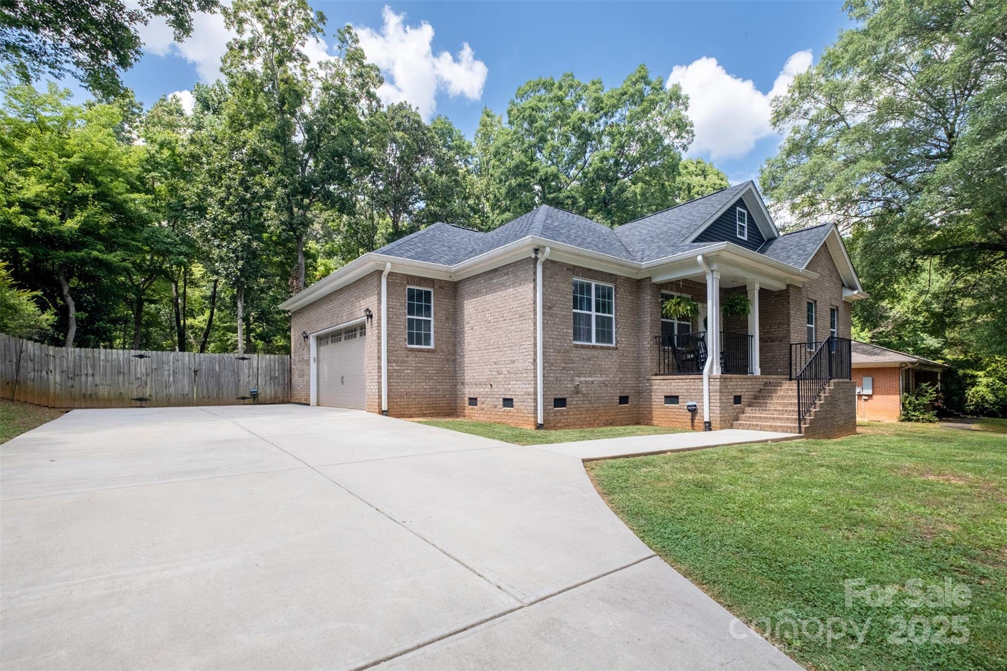 114 Keowee Circle