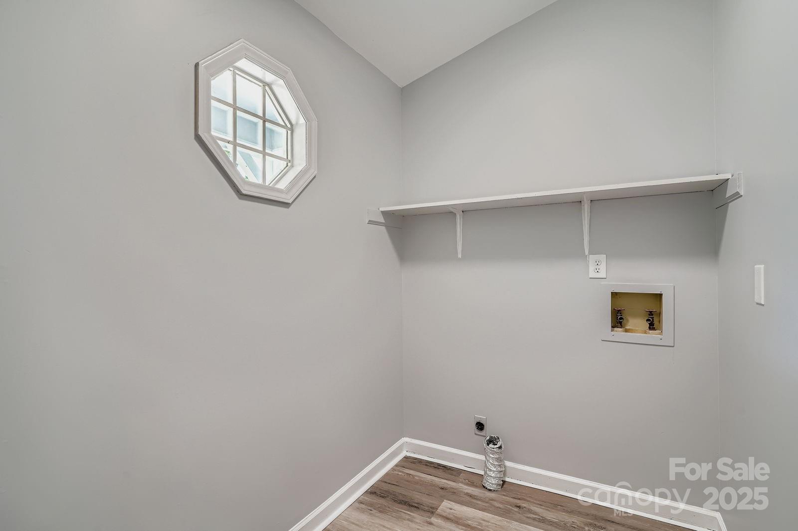 1276 Hidden Creek Circle