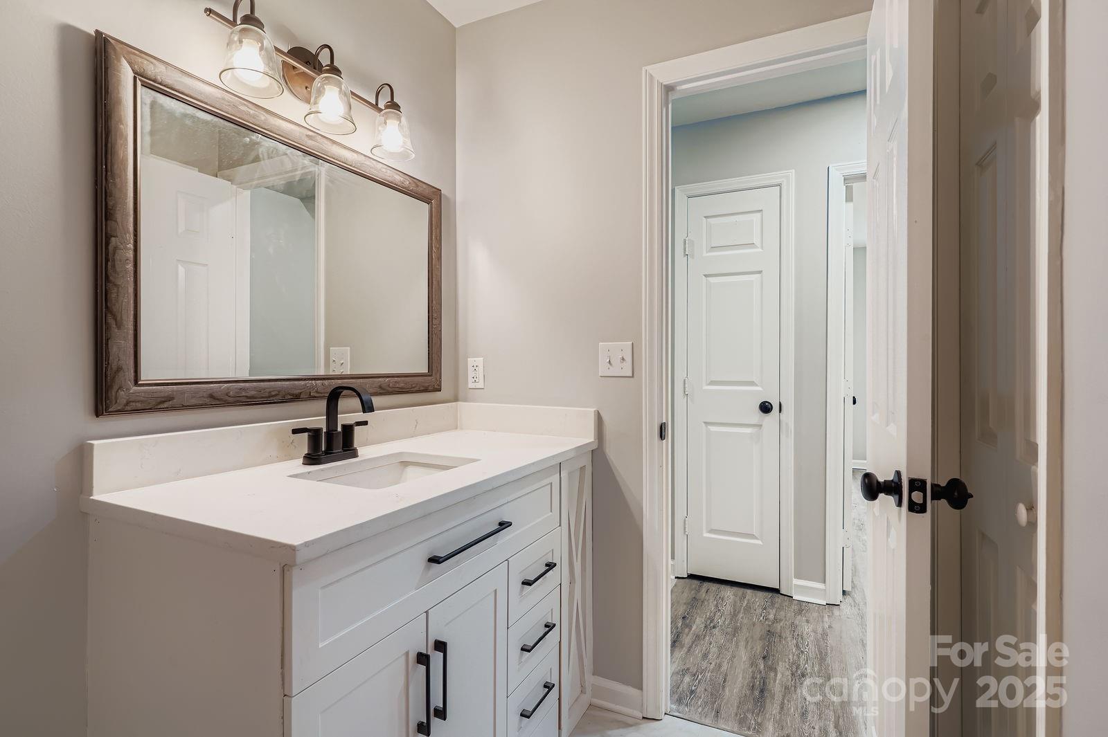 1276 Hidden Creek Circle