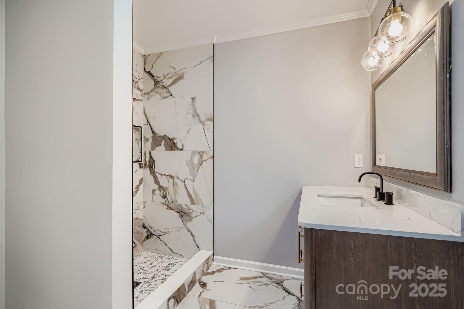 1276 Hidden Creek Circle