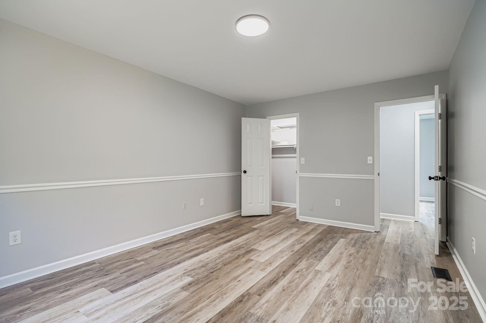 1276 Hidden Creek Circle