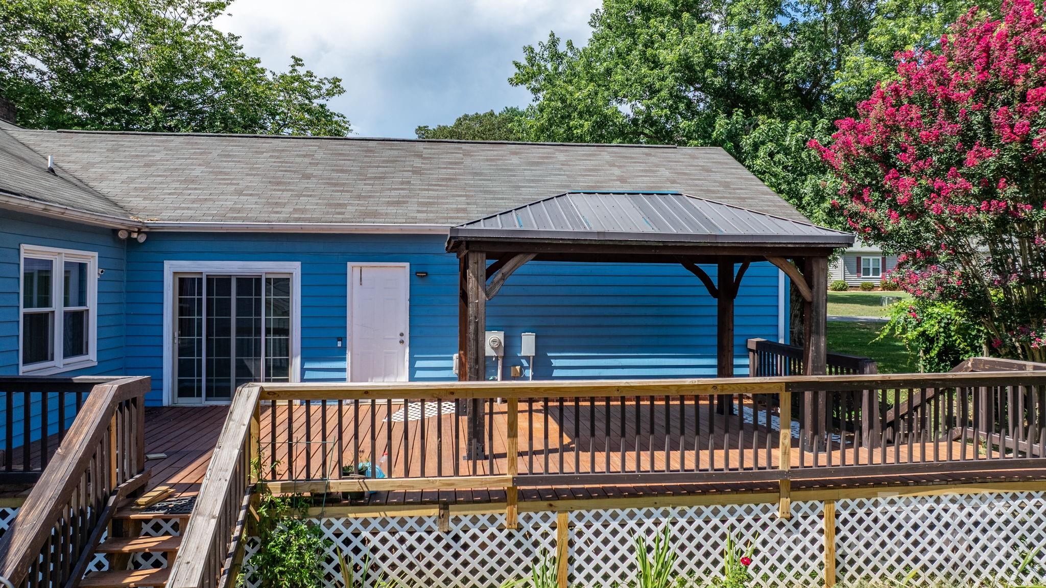 1776 Castlewood Court