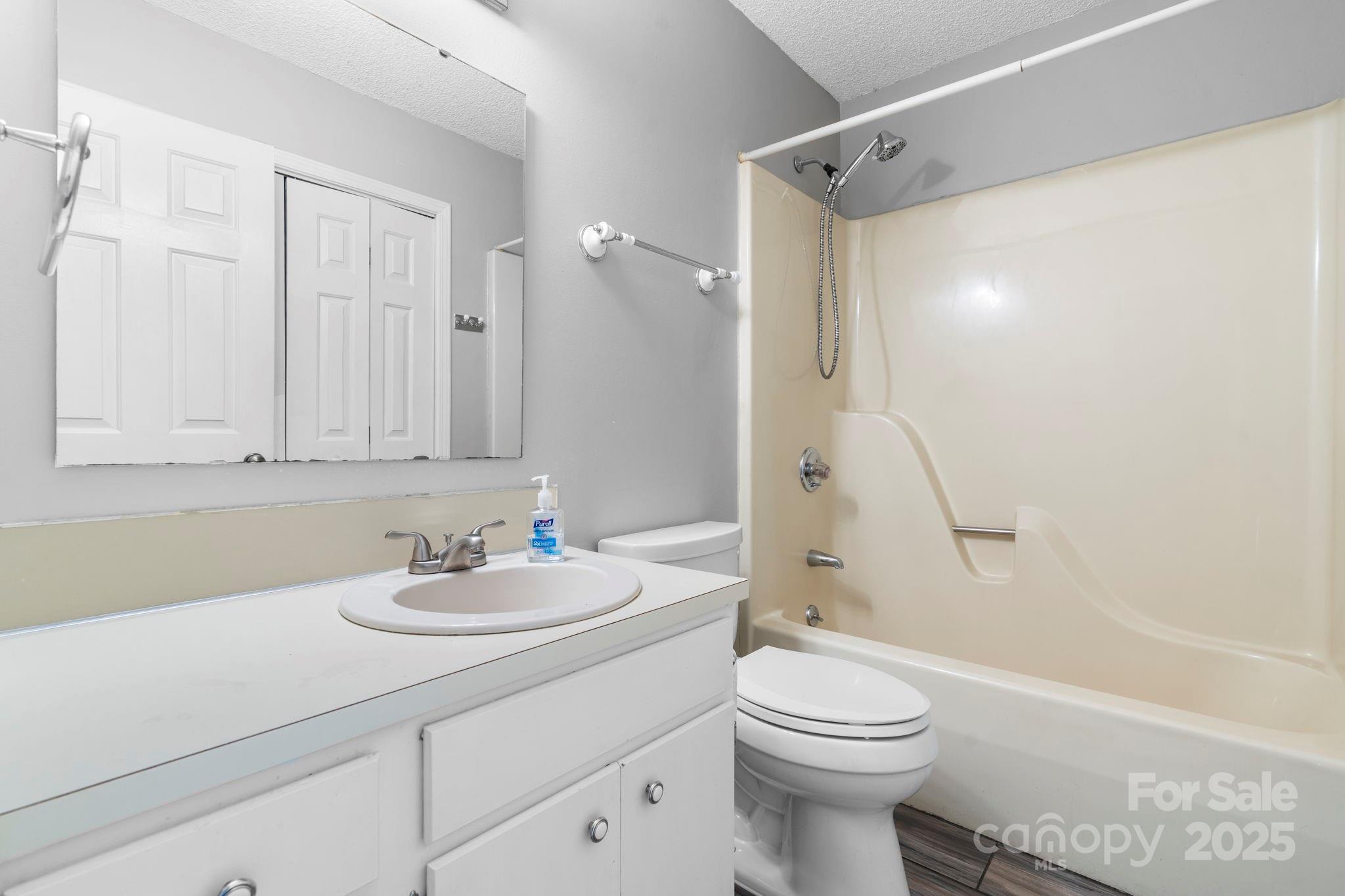 1776 Castlewood Court