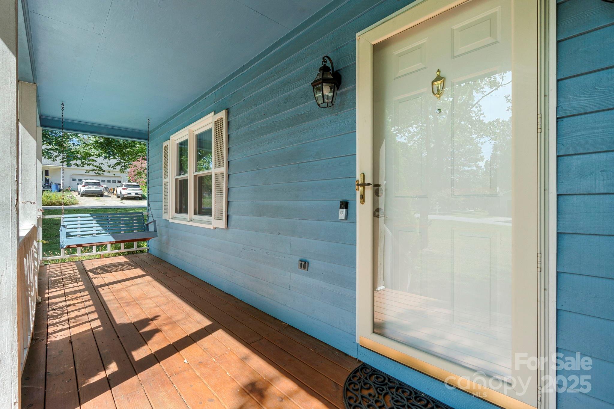 1776 Castlewood Court