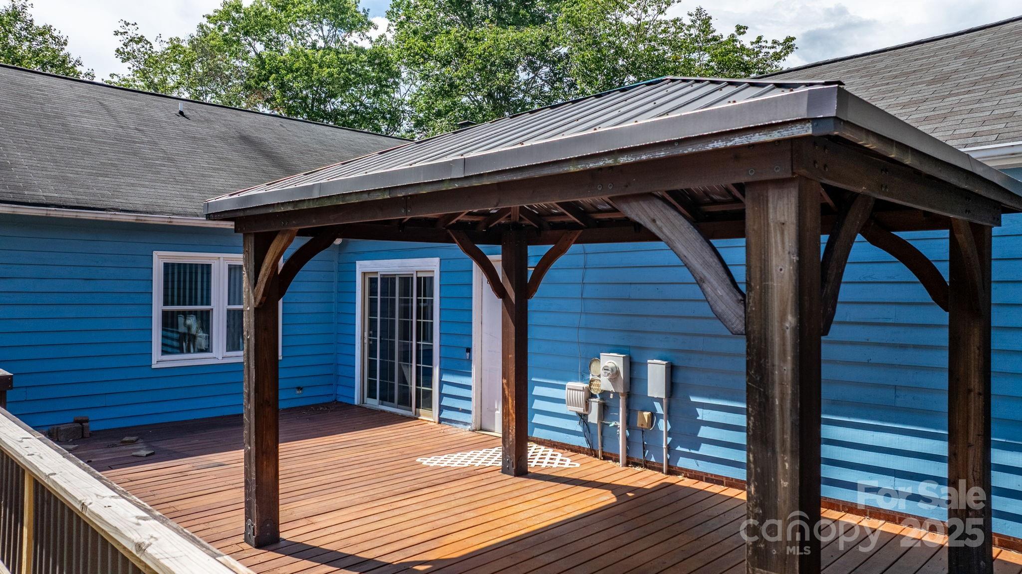 1776 Castlewood Court